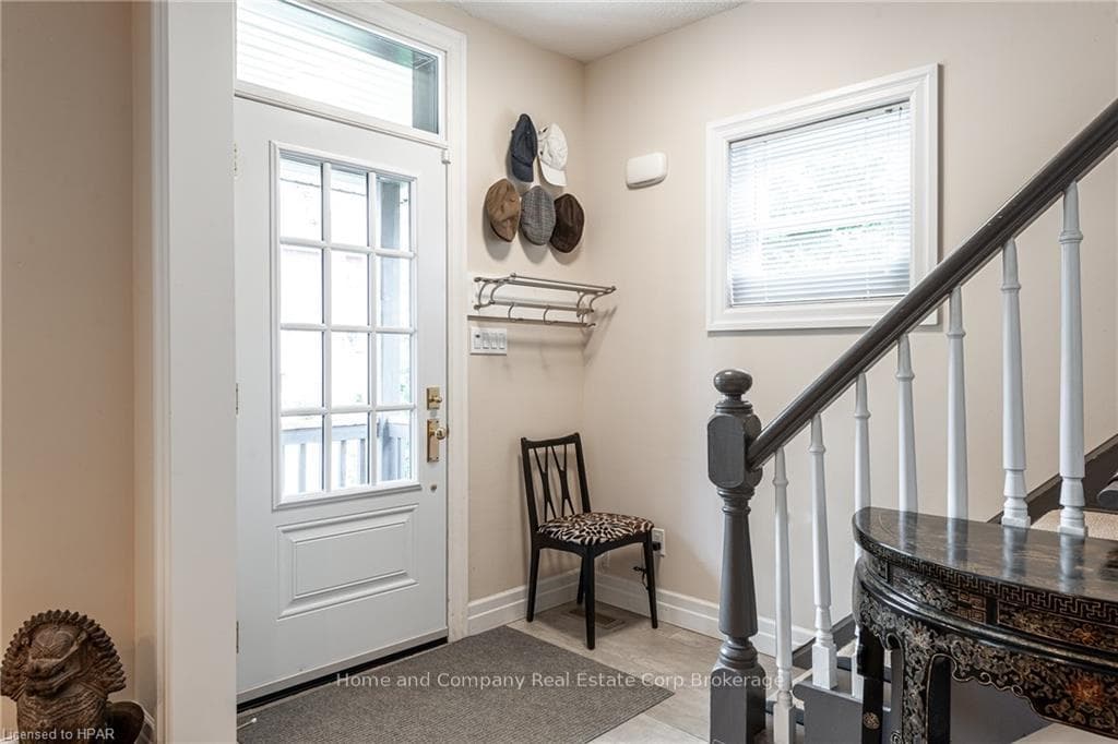 299 BRUNSWICK Street photo 5