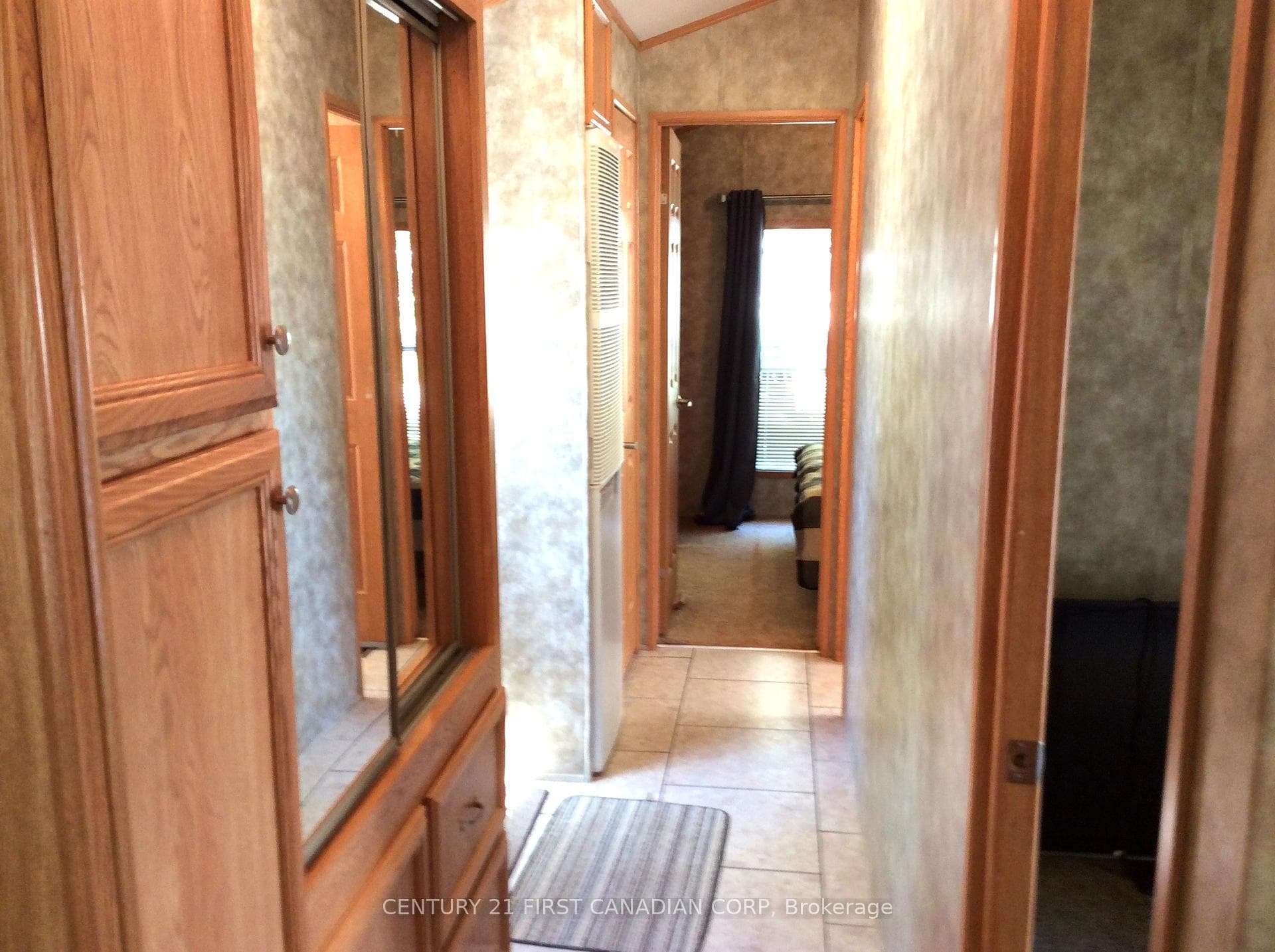 256440 Sunova Crescent Unit 501 photo 23