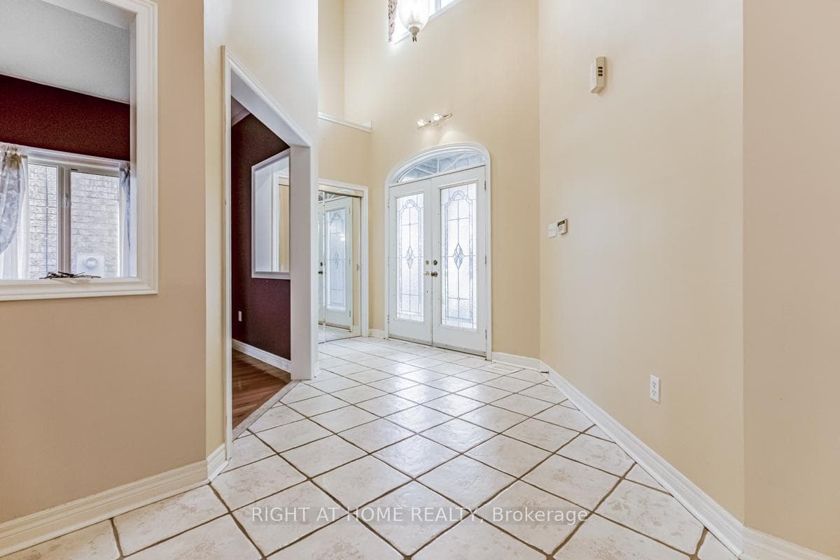 6304 LISGAR Drive photo 3