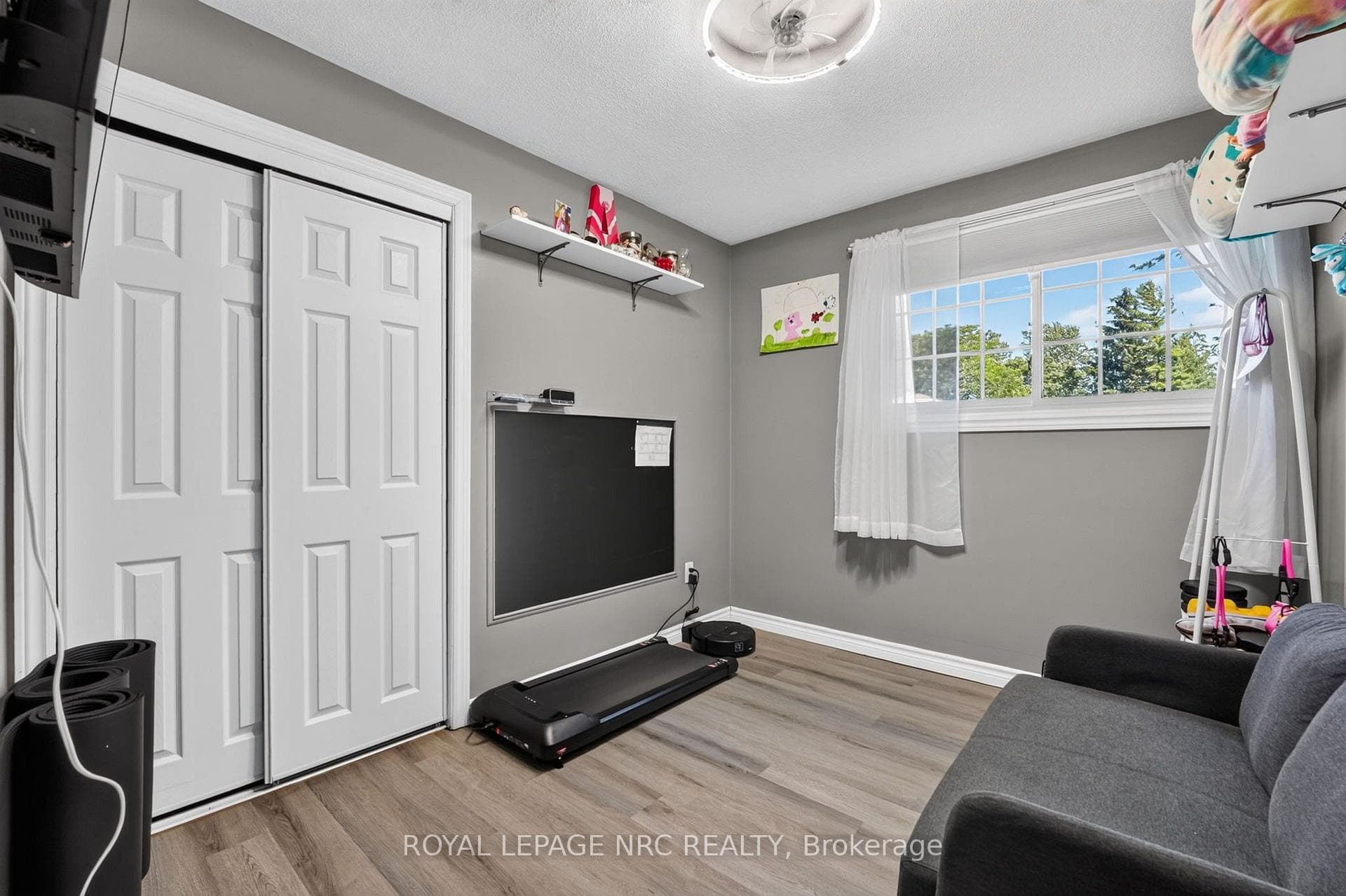32 St George Court photo 15
