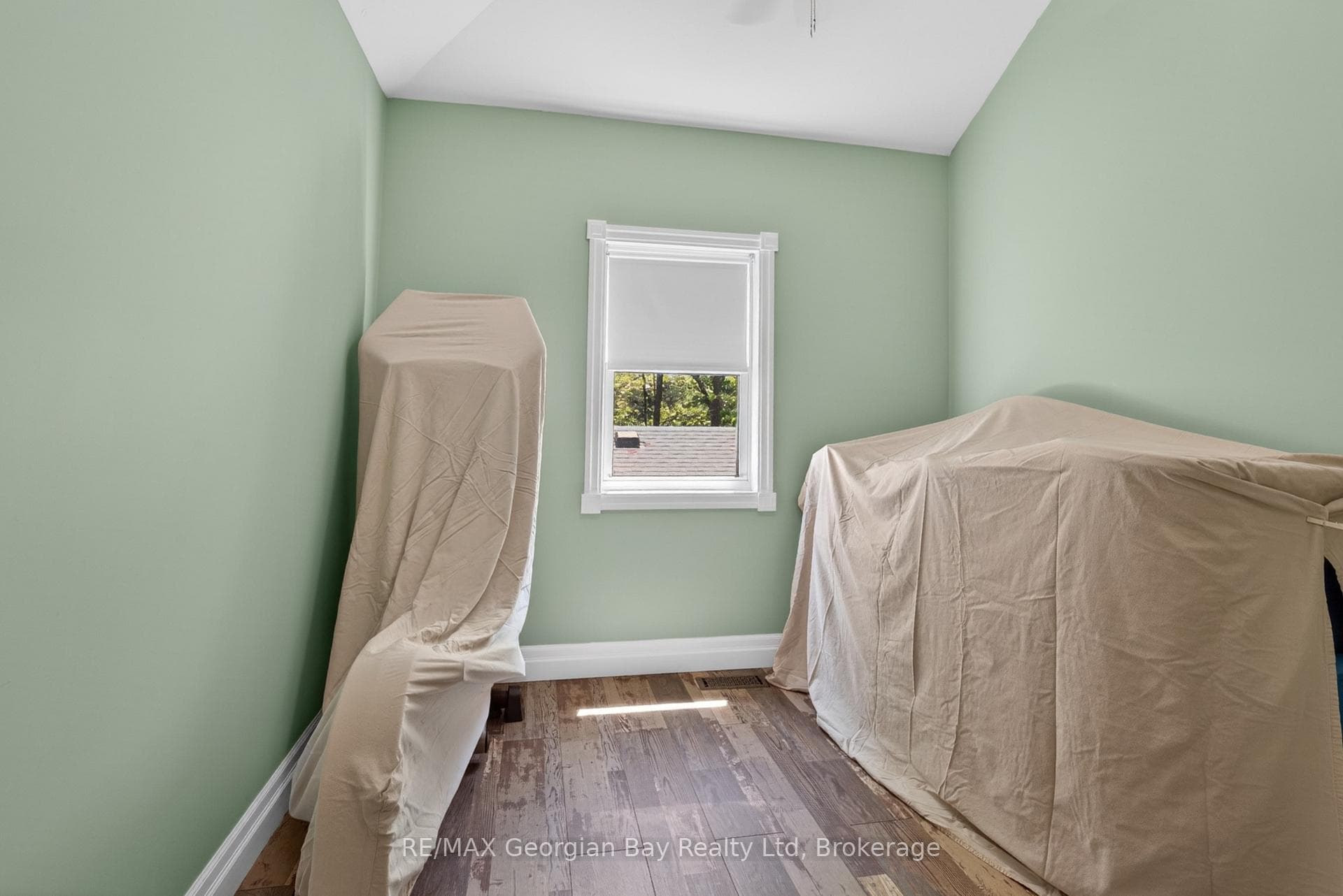 344 Fourth Street photo 28