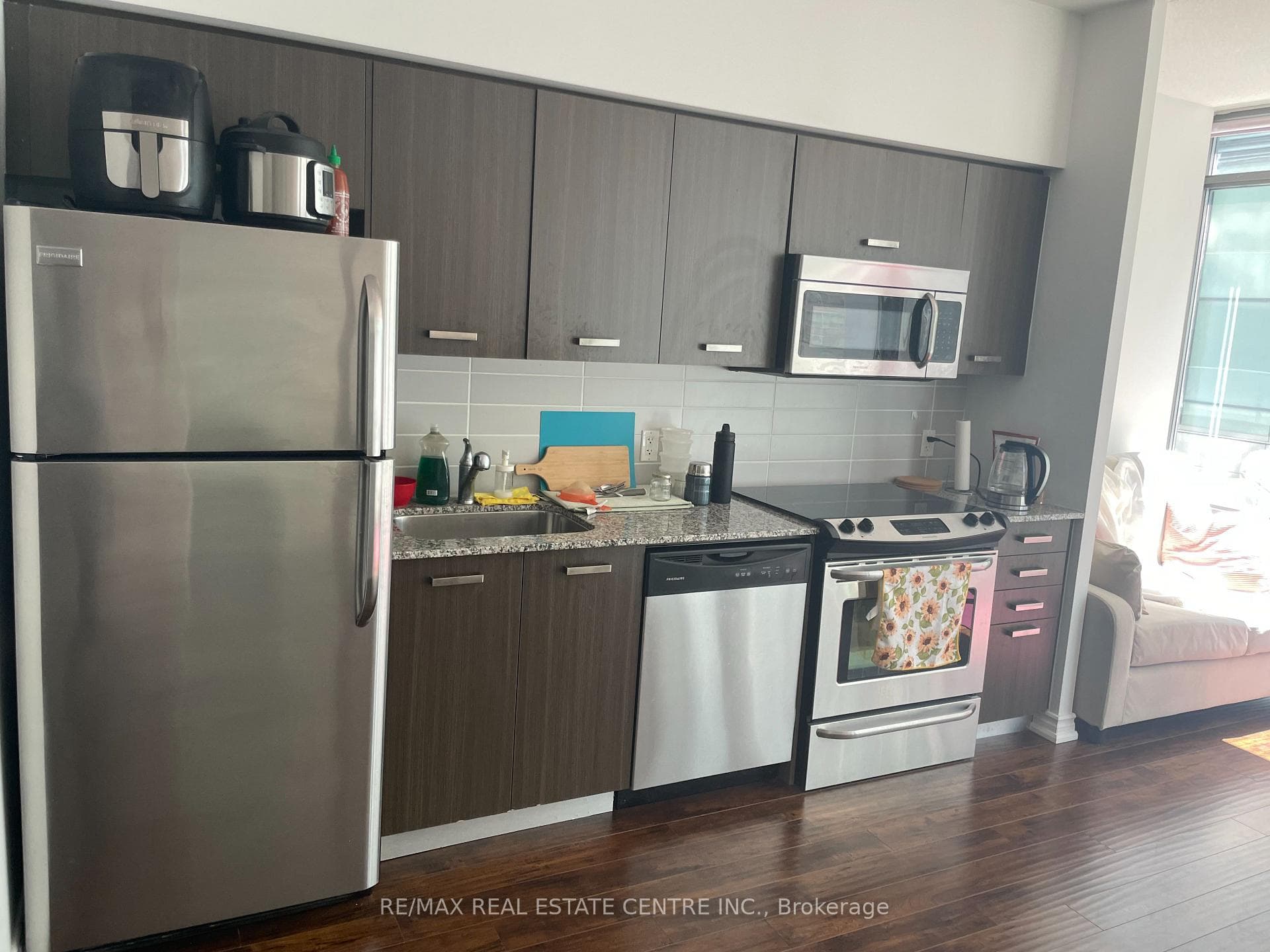 832 Bay Street Unit 1102 photo 7