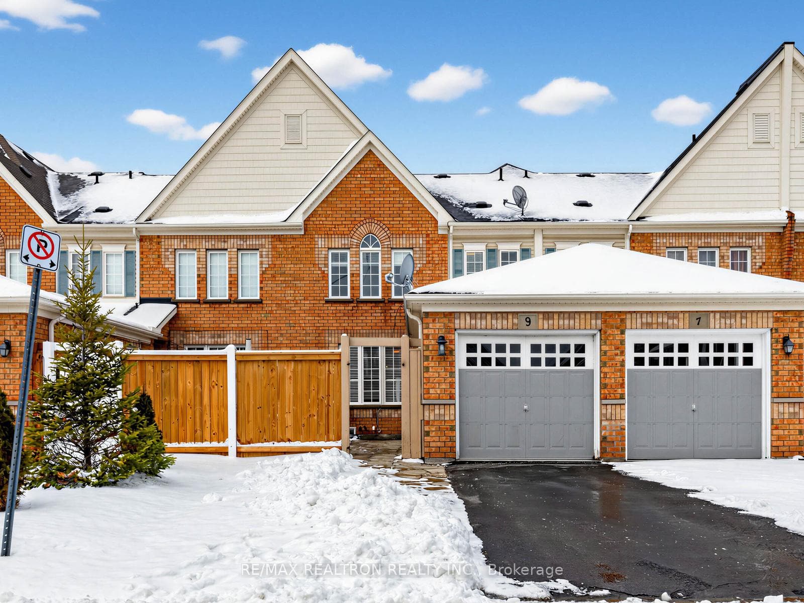 9 Winrow Gate photo 1