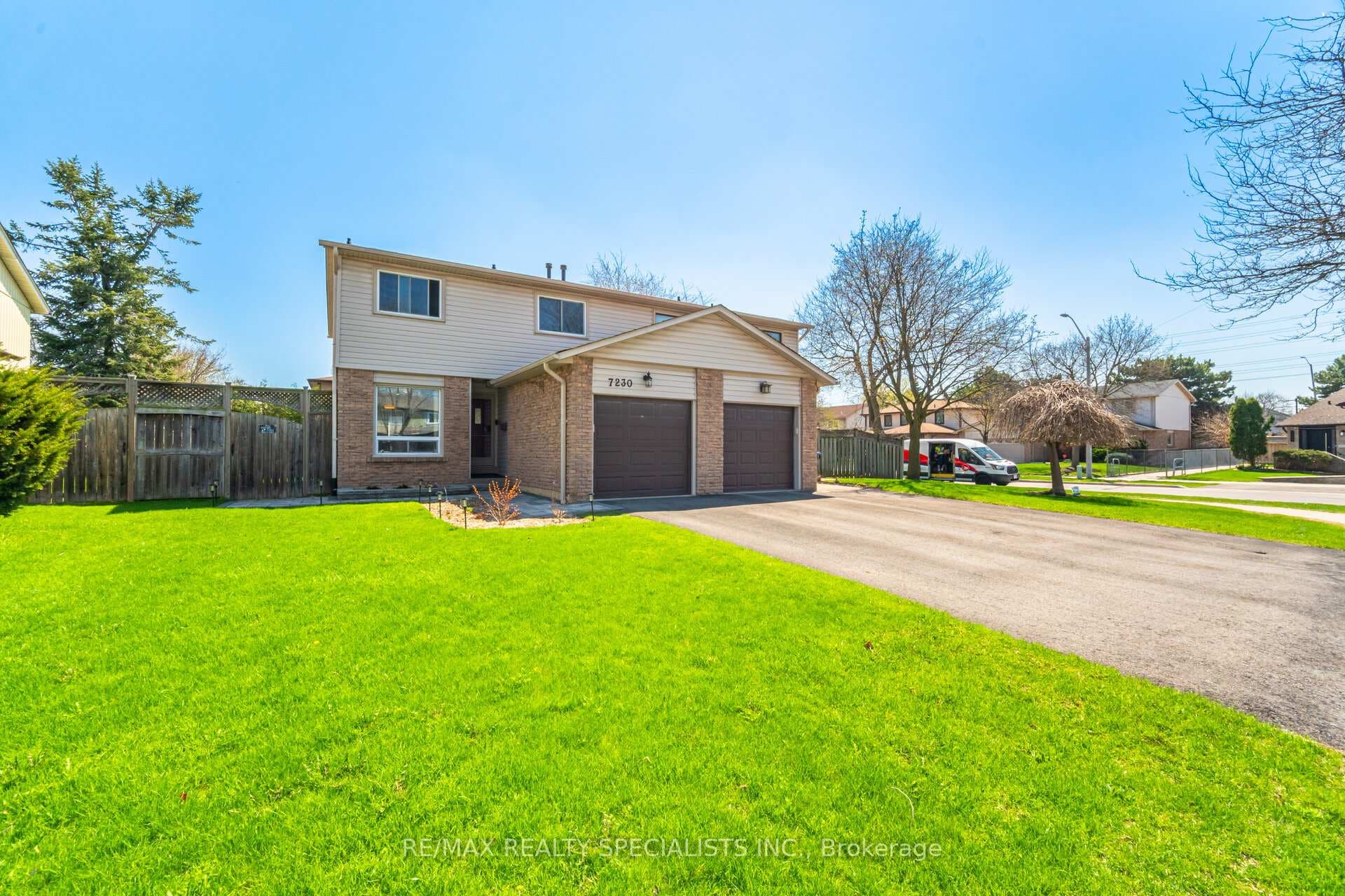 7230 Bendigo Circle photo 2