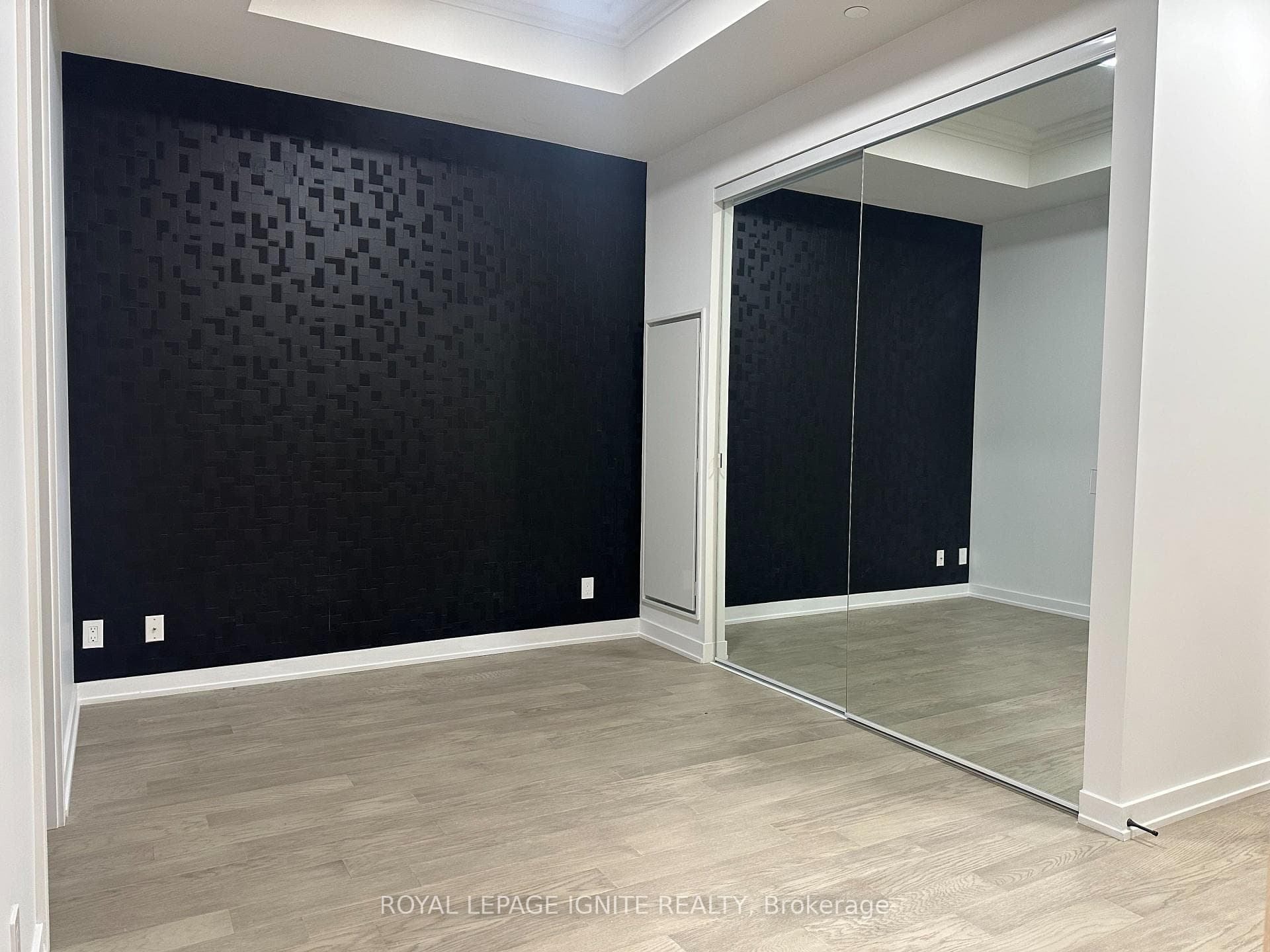 123 Maurice Drive Unit 207 photo 10