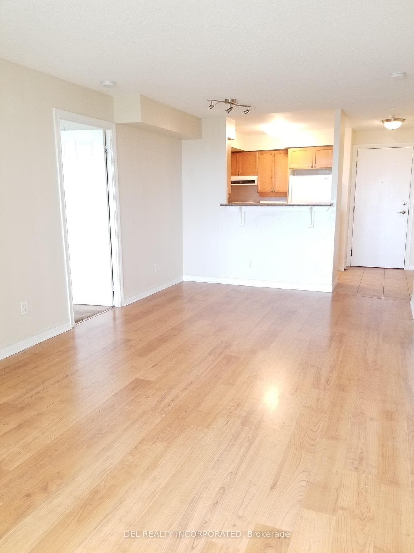 710 Humberwood Boulevard Unit 1611 photo 3