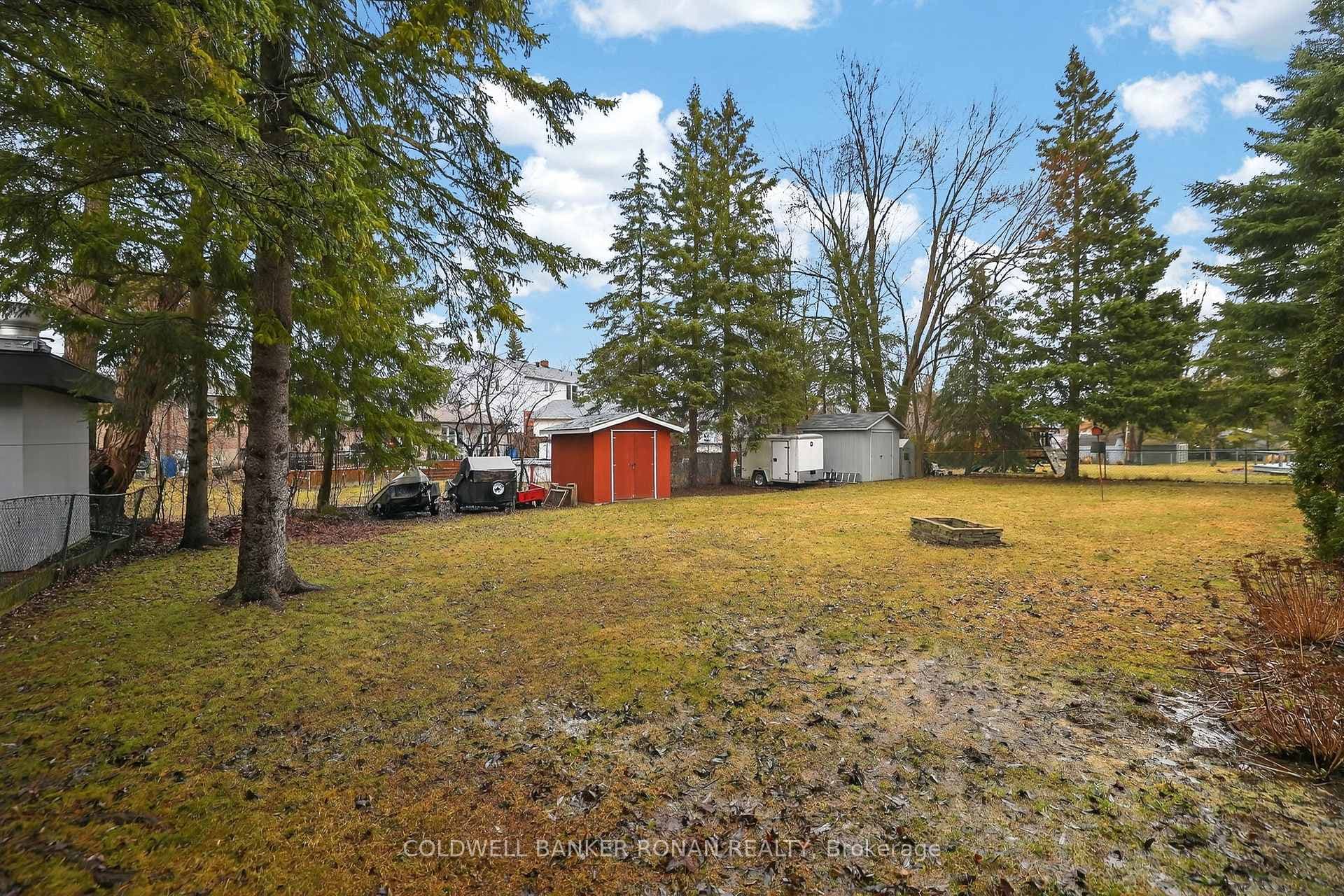 56 Lakeland Crescent photo 34