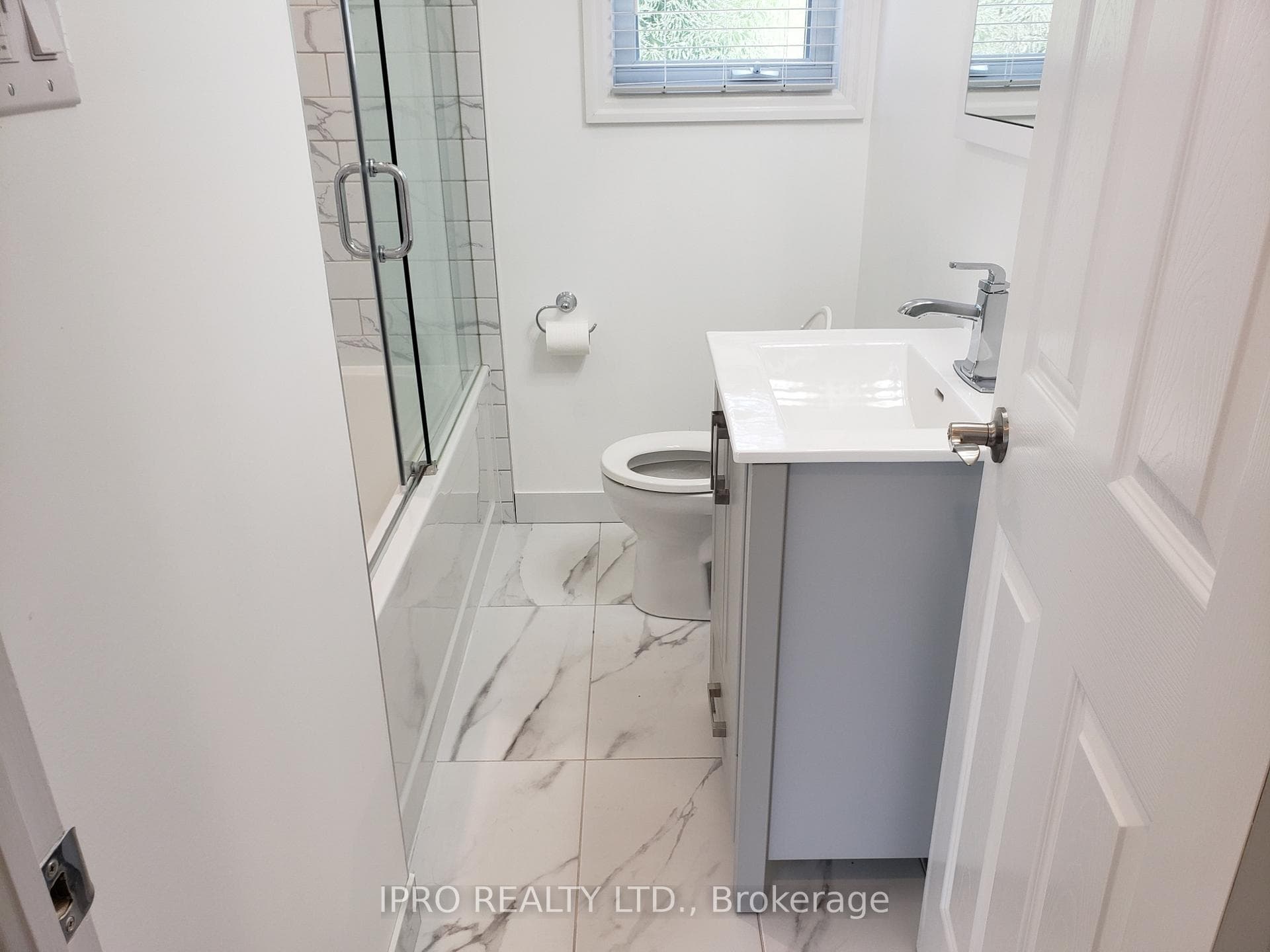 214 Bering Avenue photo 21