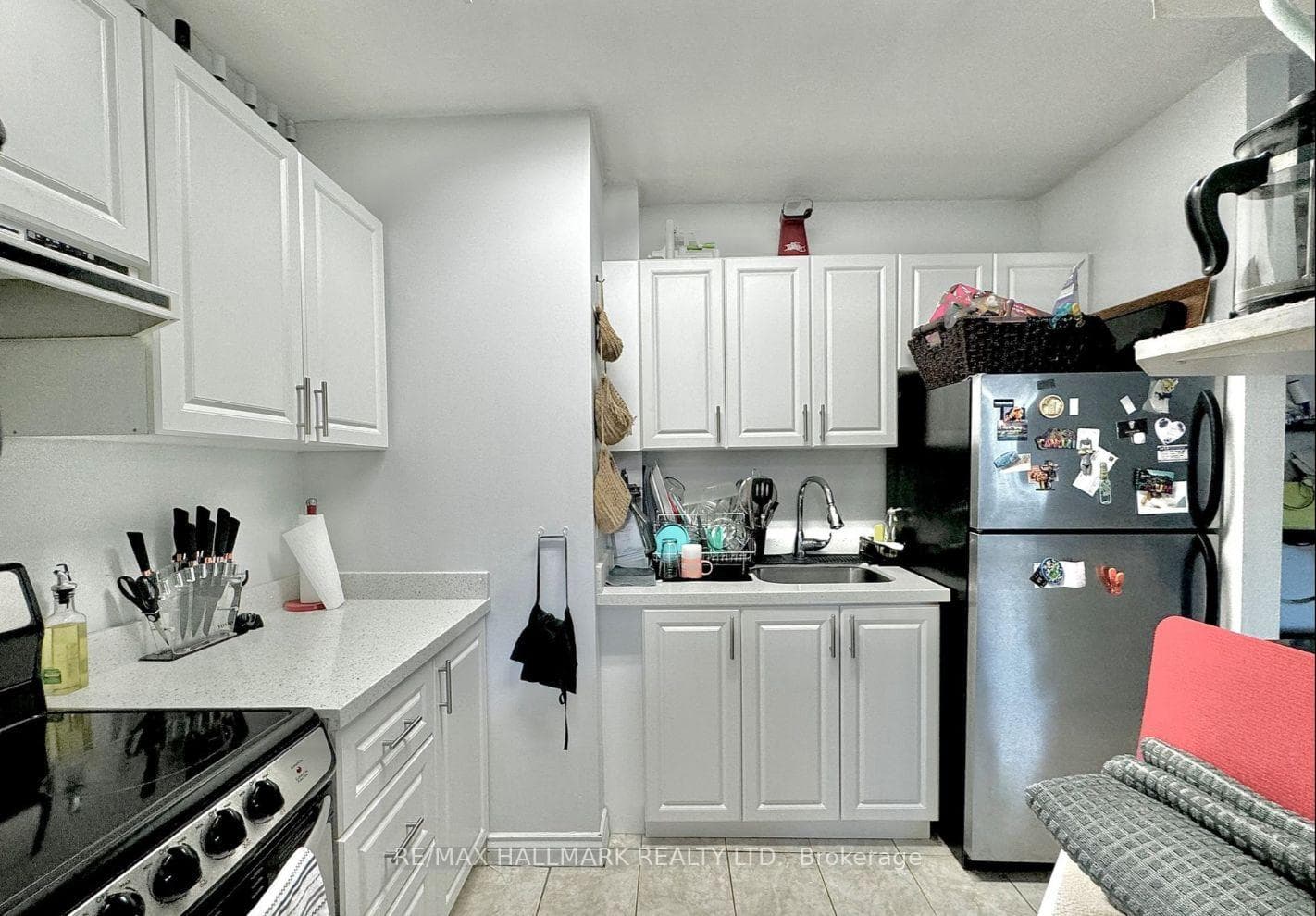 114 Vaughan Road Unit 303 photo 21