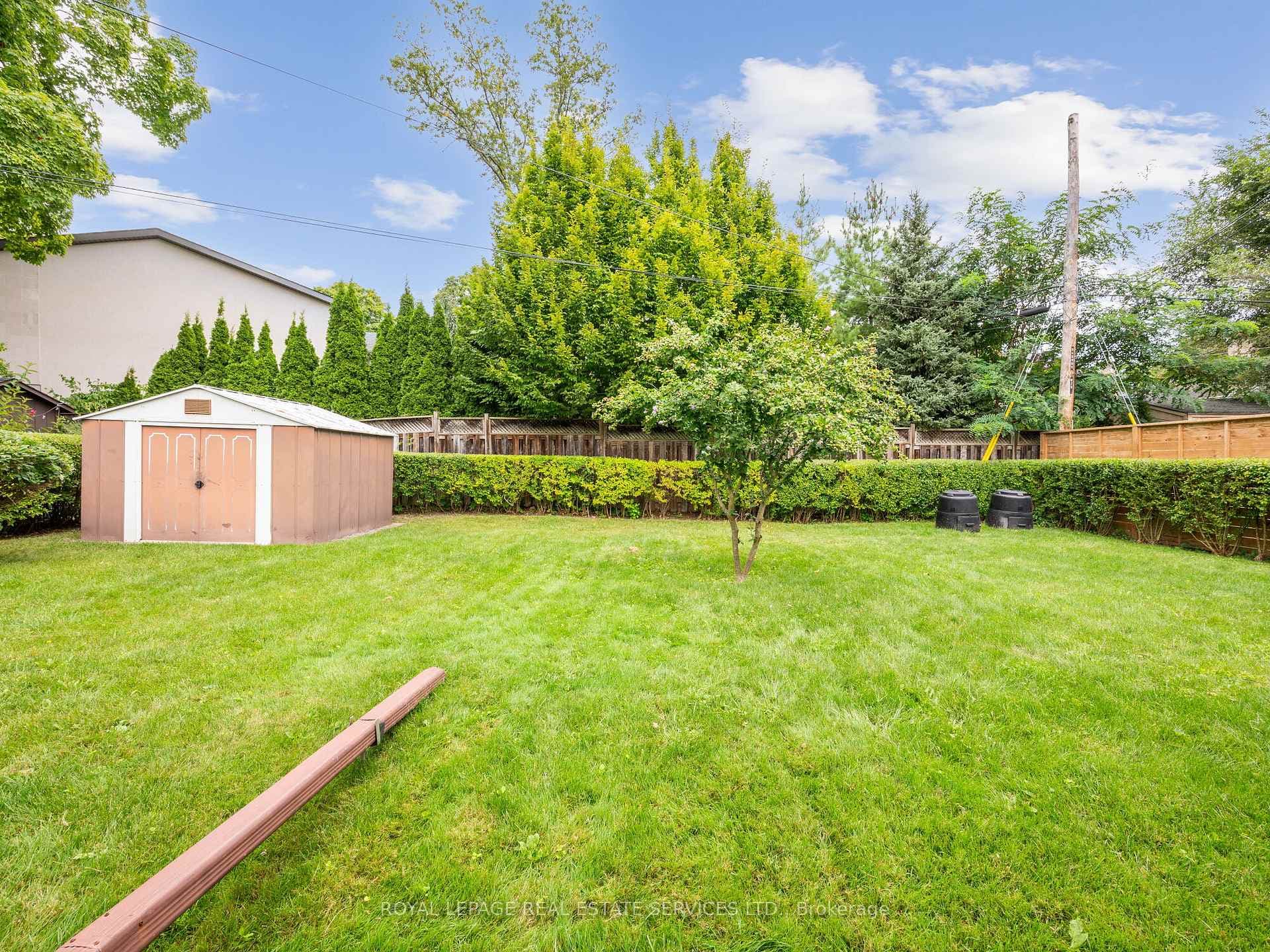 27 Markland Drive photo 34