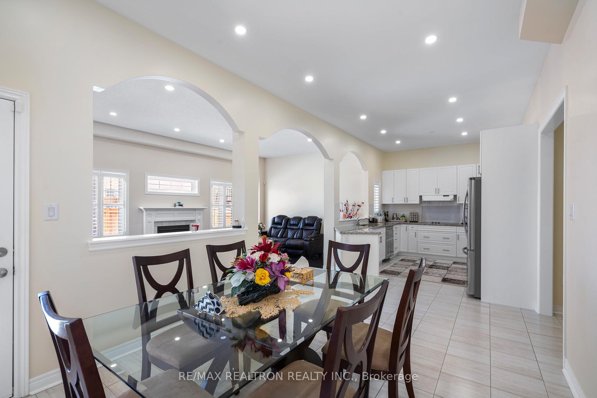 688 Audley Road photo 13