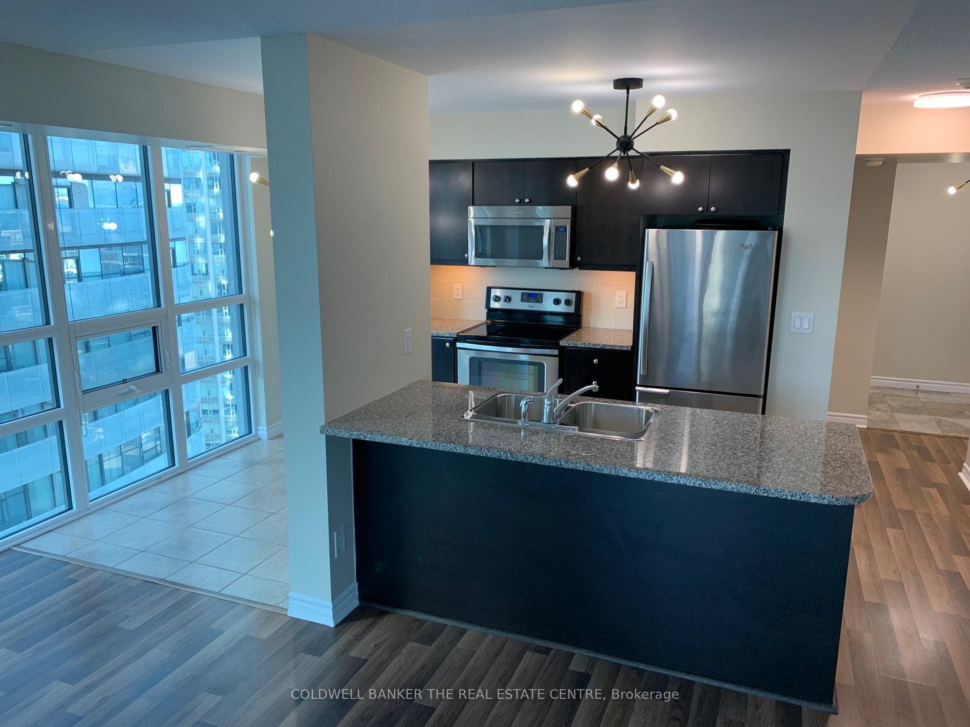 19 Grand Trunk Crescent Unit 3306 photo 32