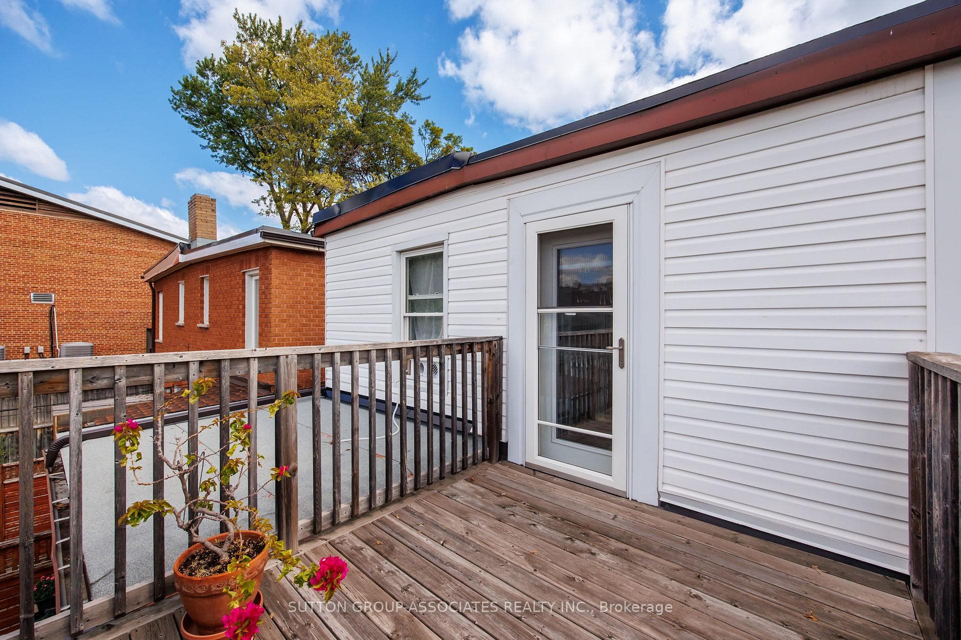 32 St Clair Gardens photo 31