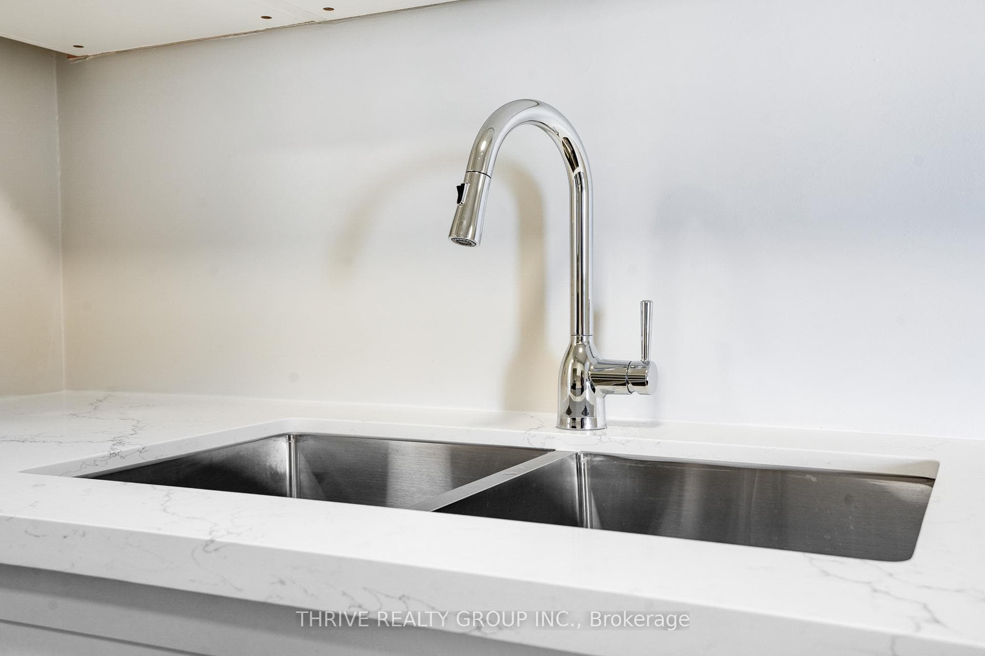 860 Commissioners Road Unit 1403 photo 9