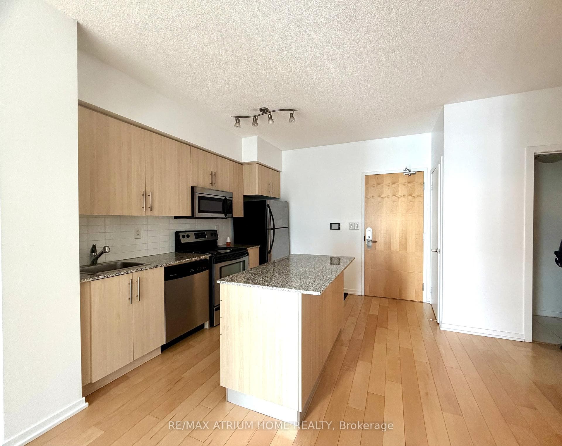 55 Bremner Boulevard Unit 2608 photo 1