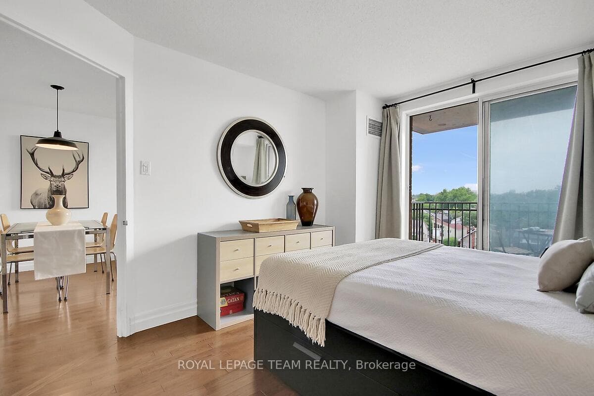 35 Holland Avenue Unit 608 photo 27