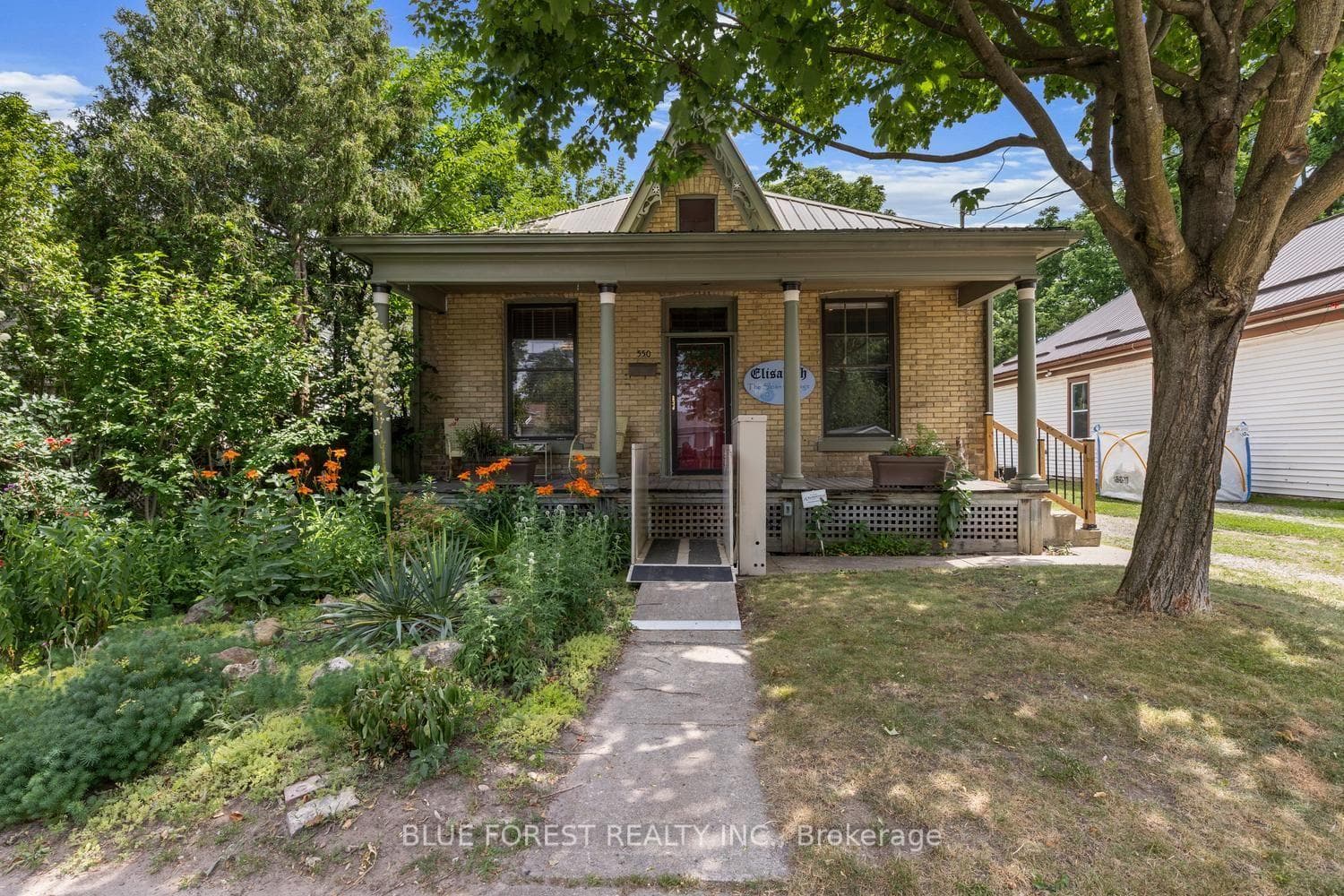 550 Elizabeth Street photo 1