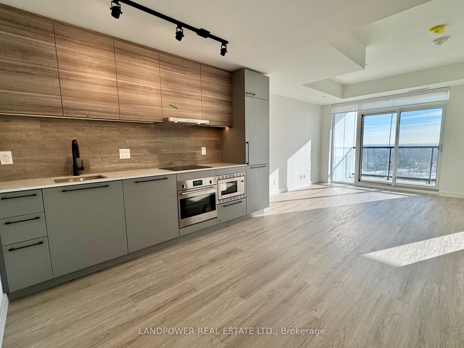 1050 Eastern Avenue Unit 1206 photo 1