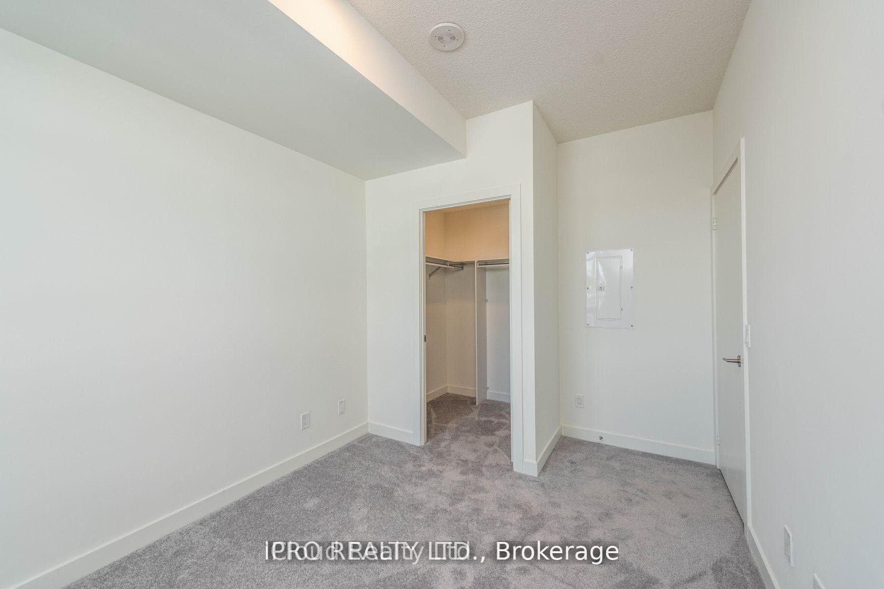 10 Wilby Crescent Unit 204 photo 17