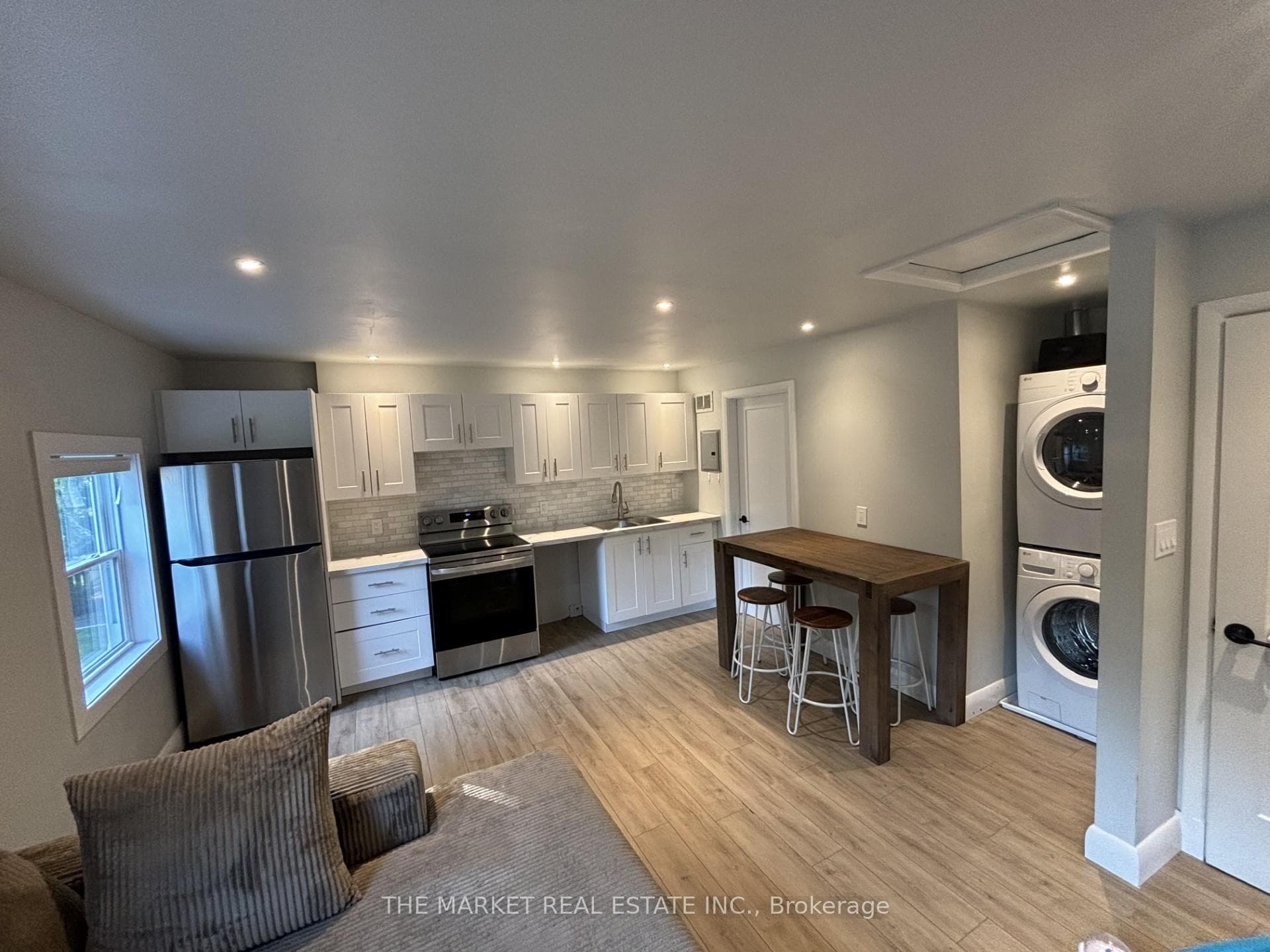 Kitchen / Living