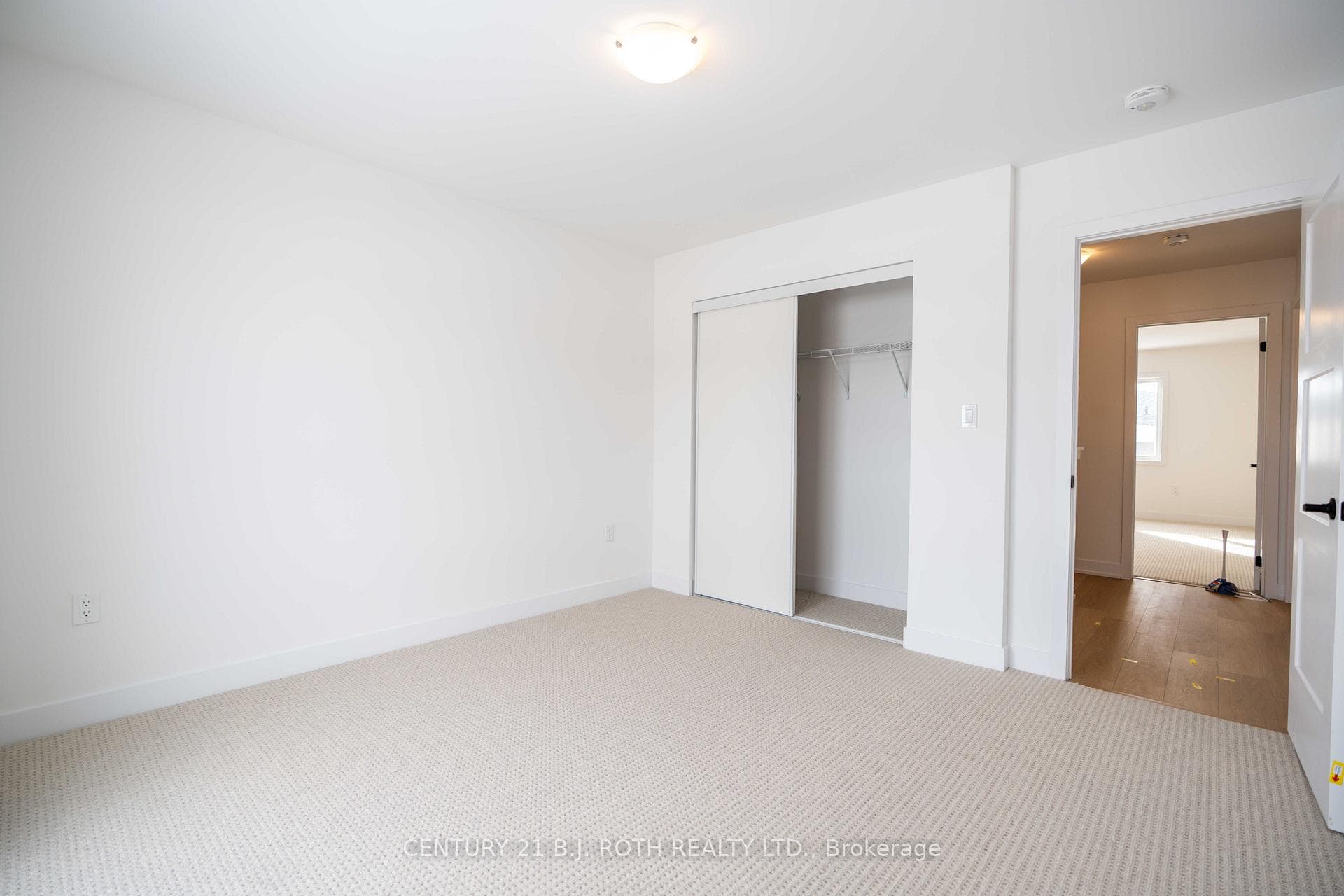 236 PRINCE WILLIAM Way photo 16