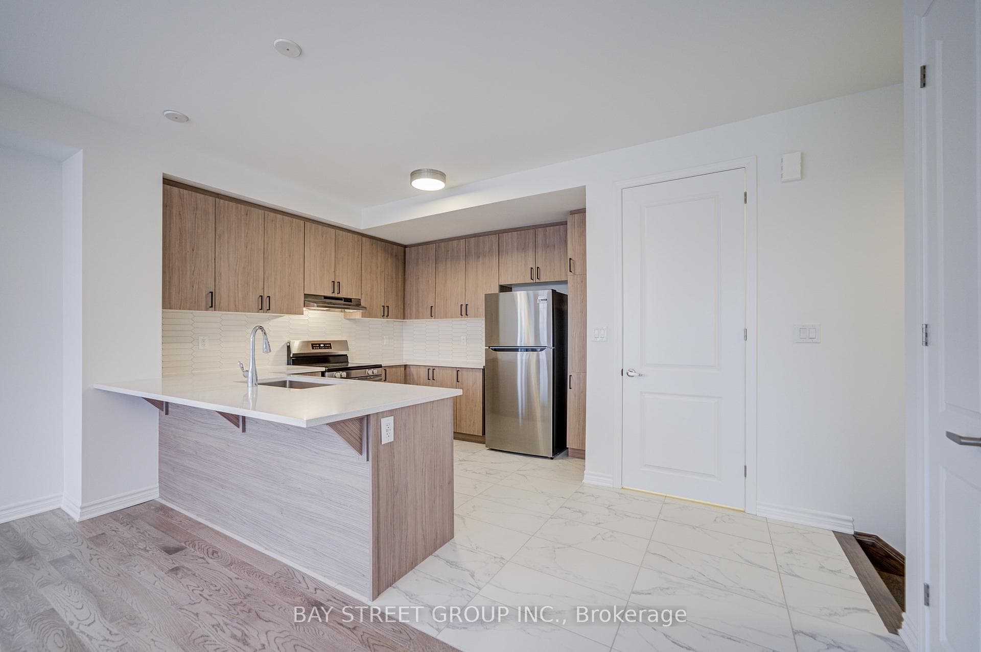 118 Azure Drive photo 14