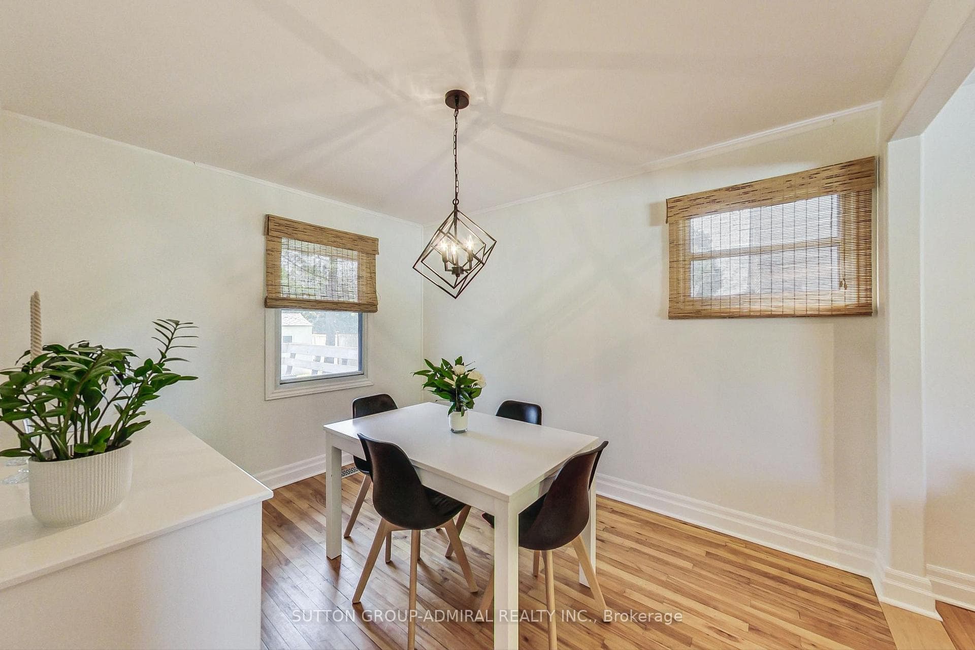 307 Dennie Avenue photo 9