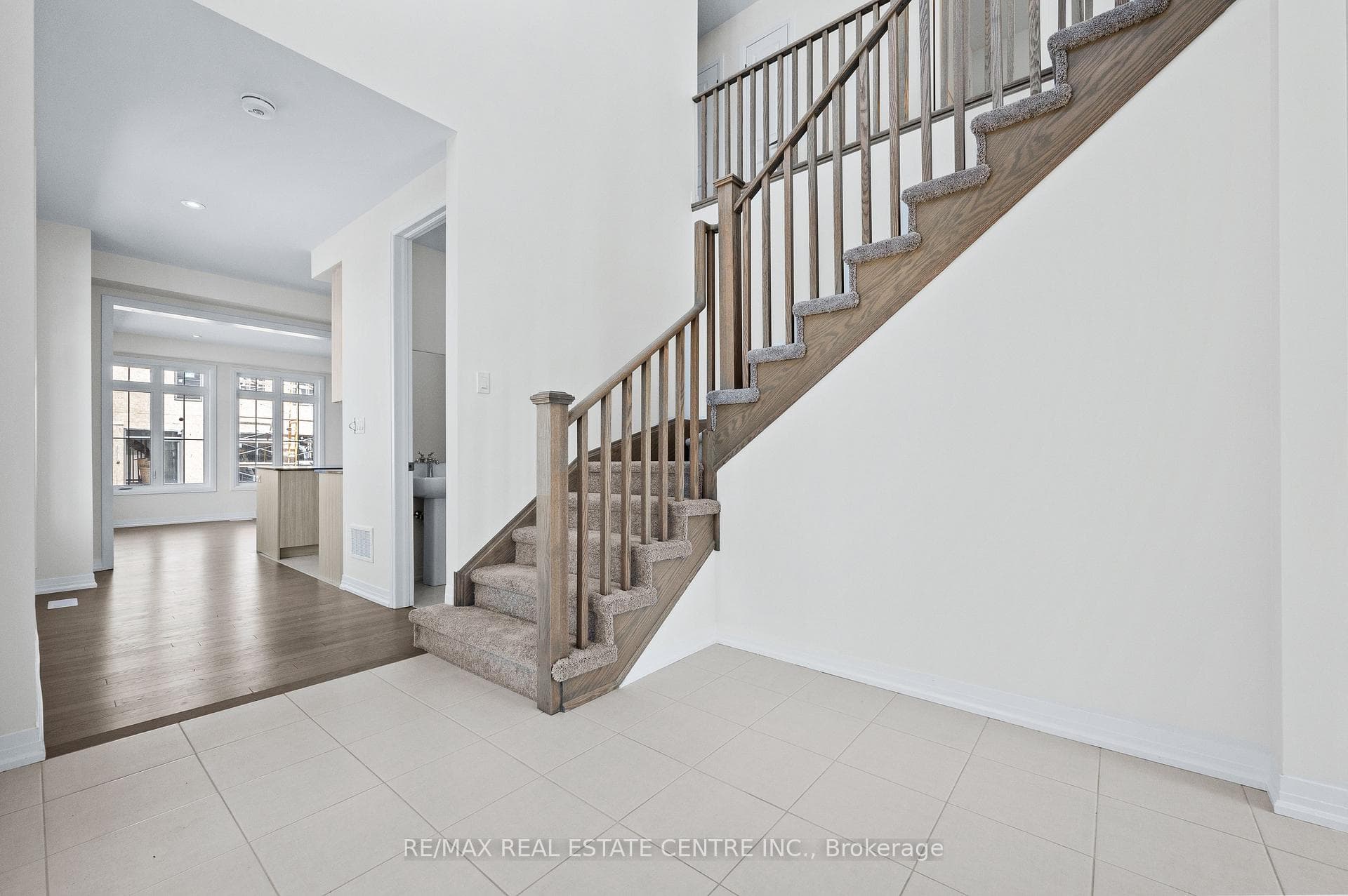 216 Newman Drive photo 9