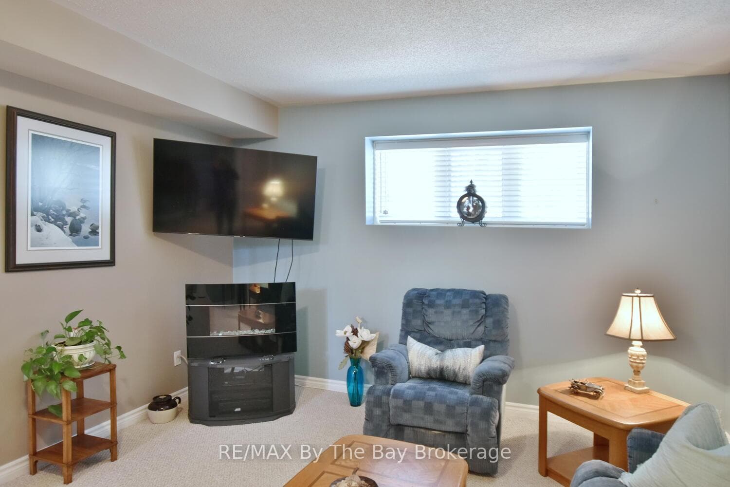 55 Oriole Crescent photo 29