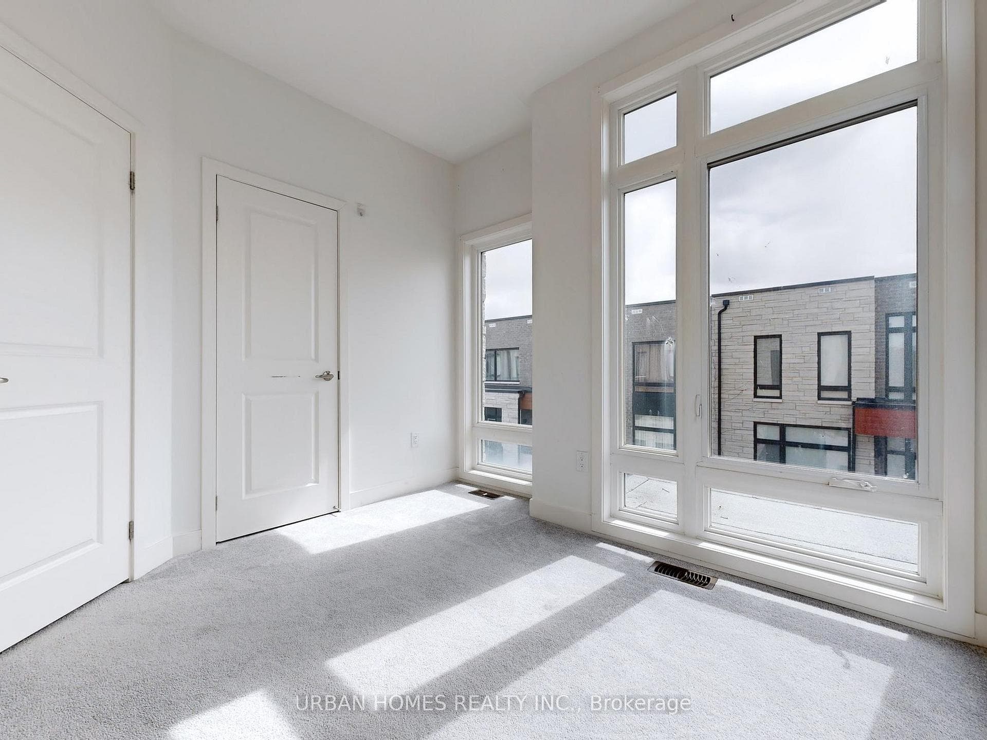 41 Gerussi Street photo 31