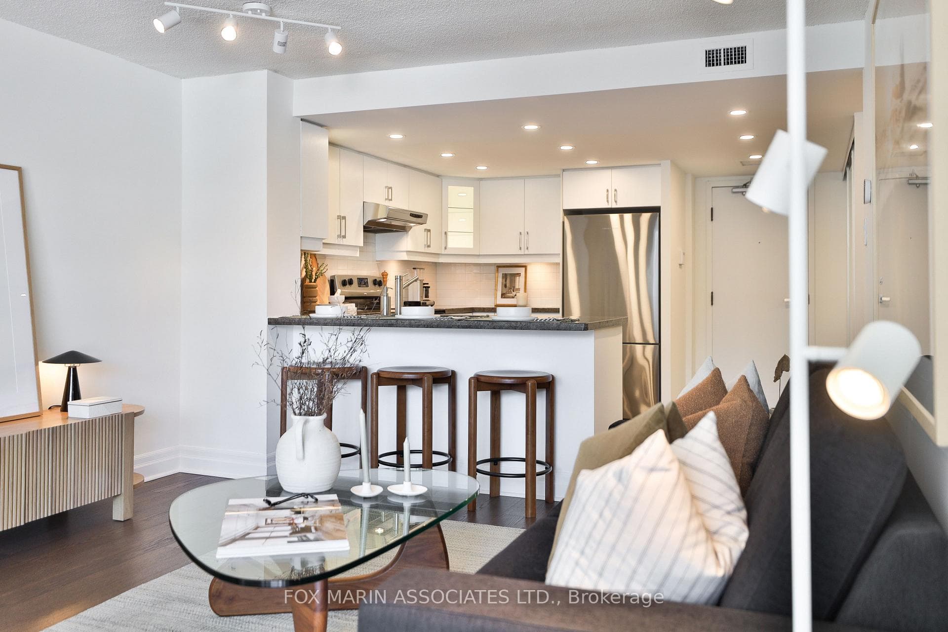 701 King Street Unit 1013 photo 23