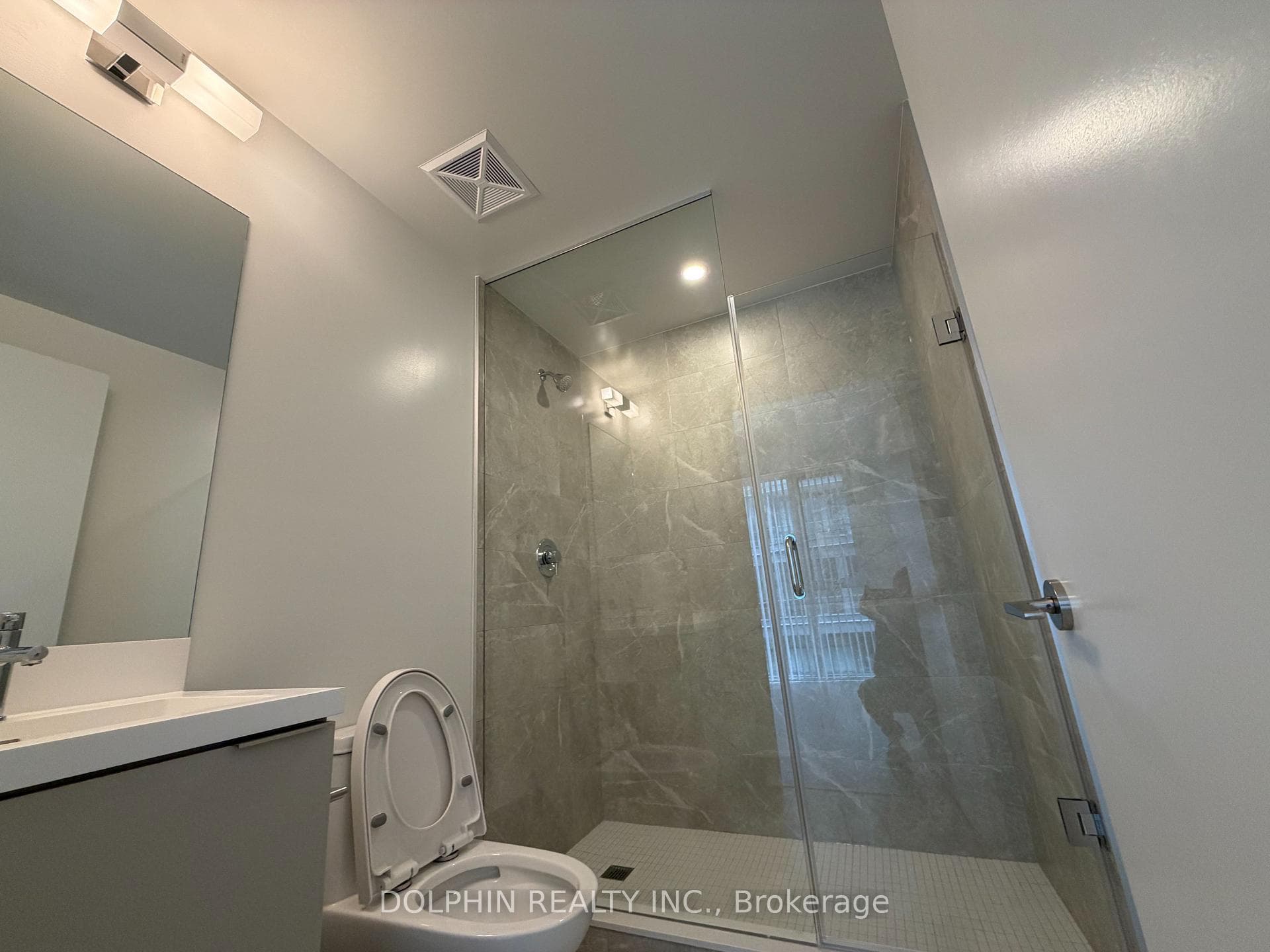 400 King Street Unit 722 photo 14