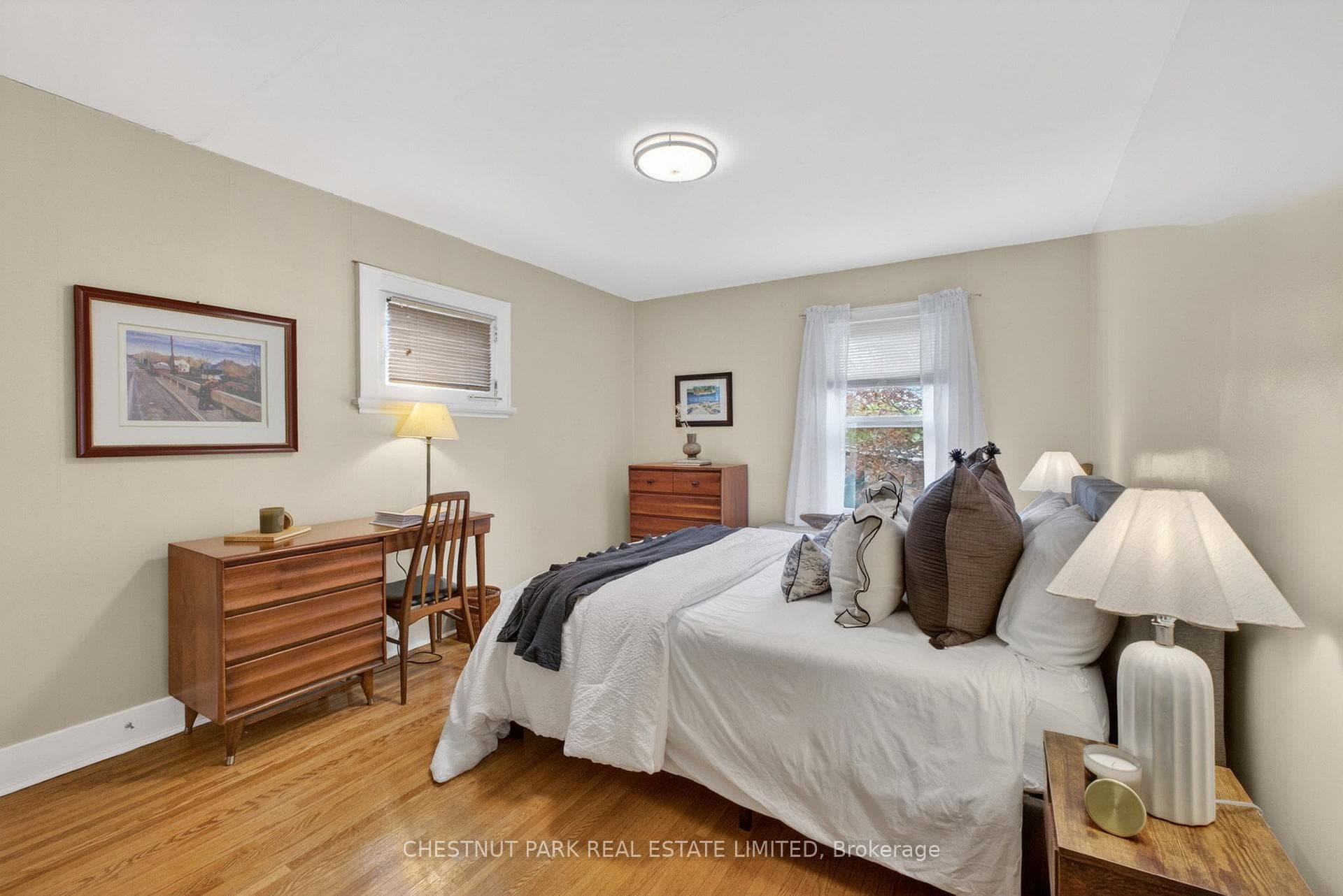23 Maple Avenue photo 21