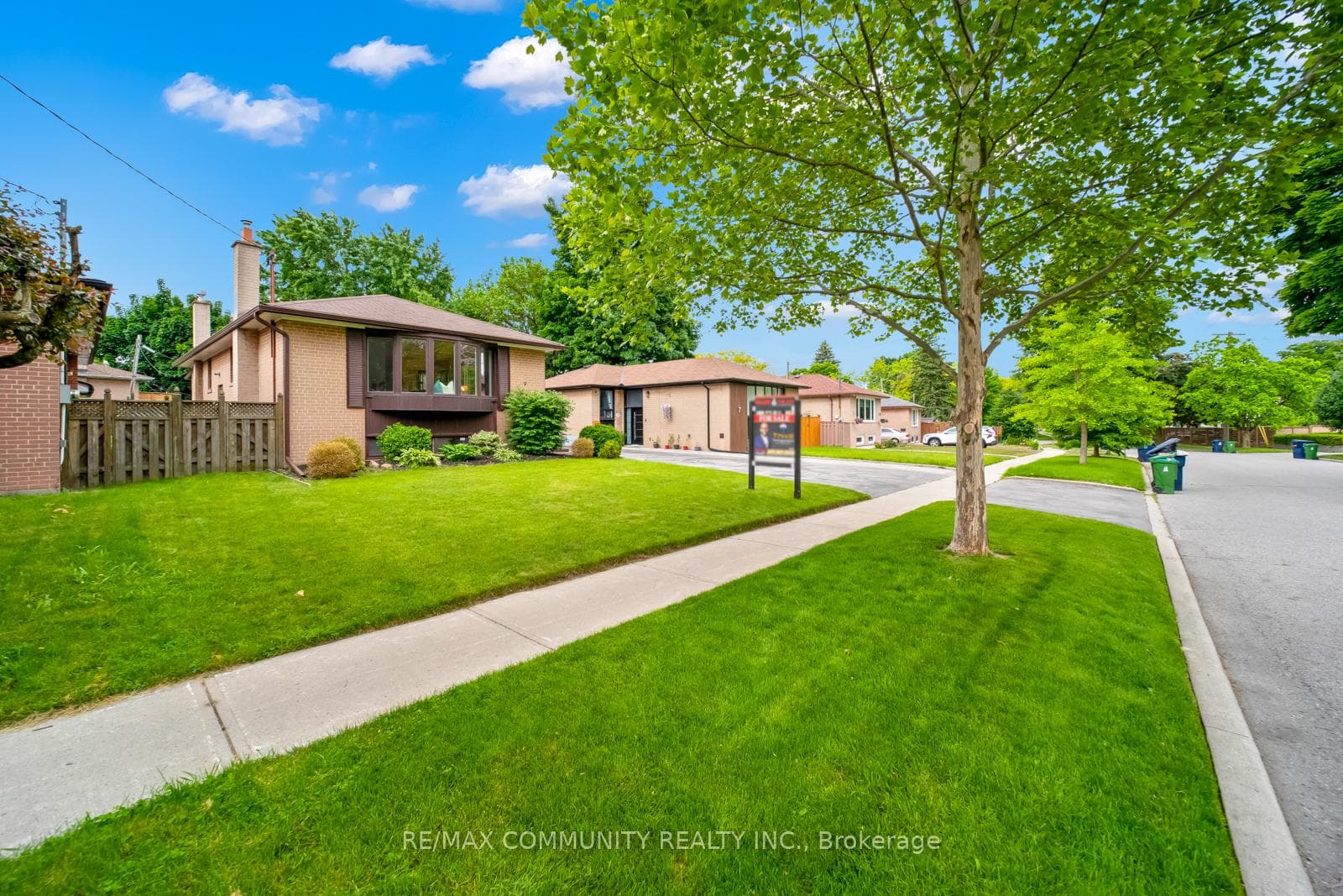 9 Aspendale Drive photo 4