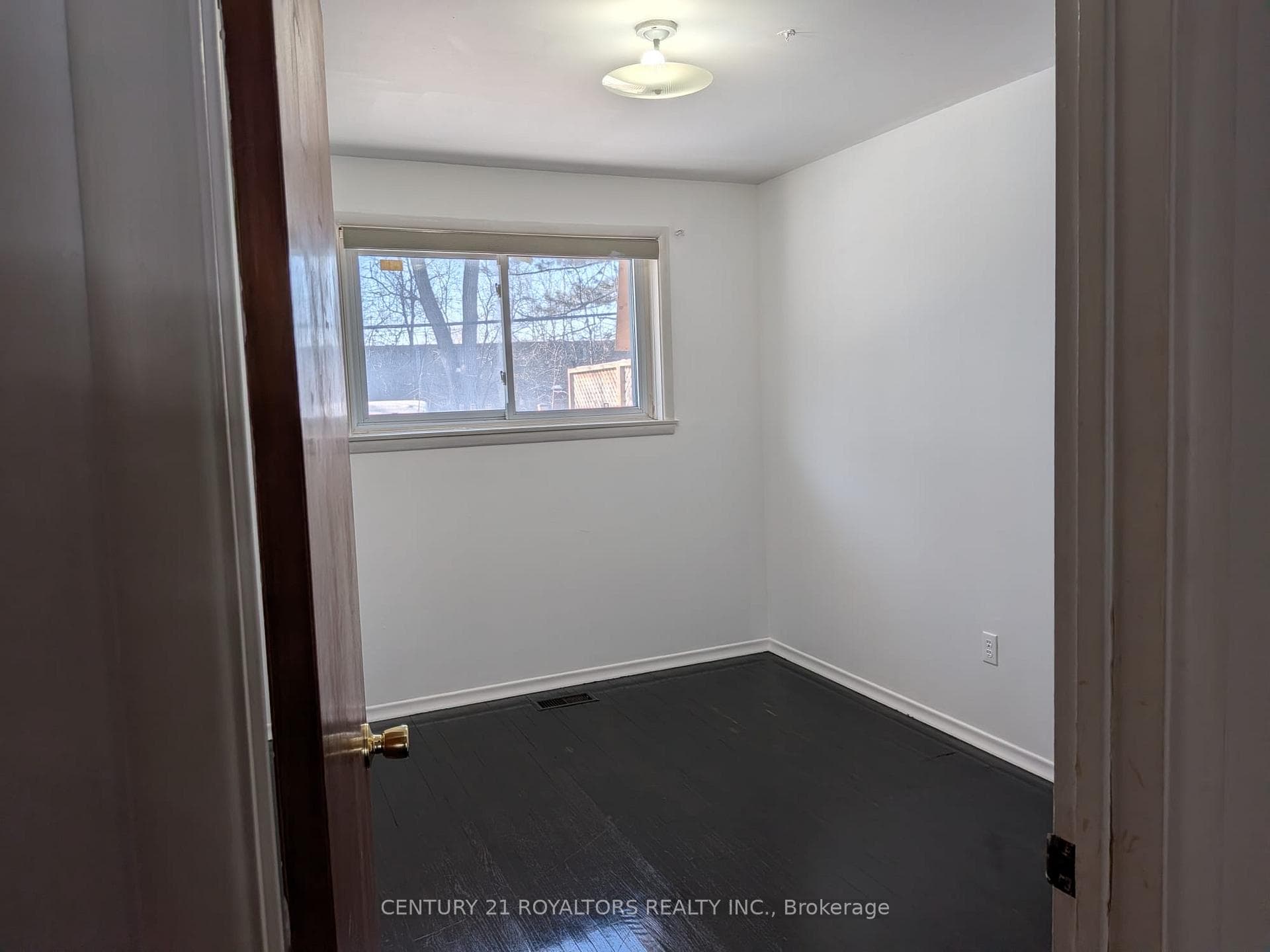 50 Marbury Crescent photo 9