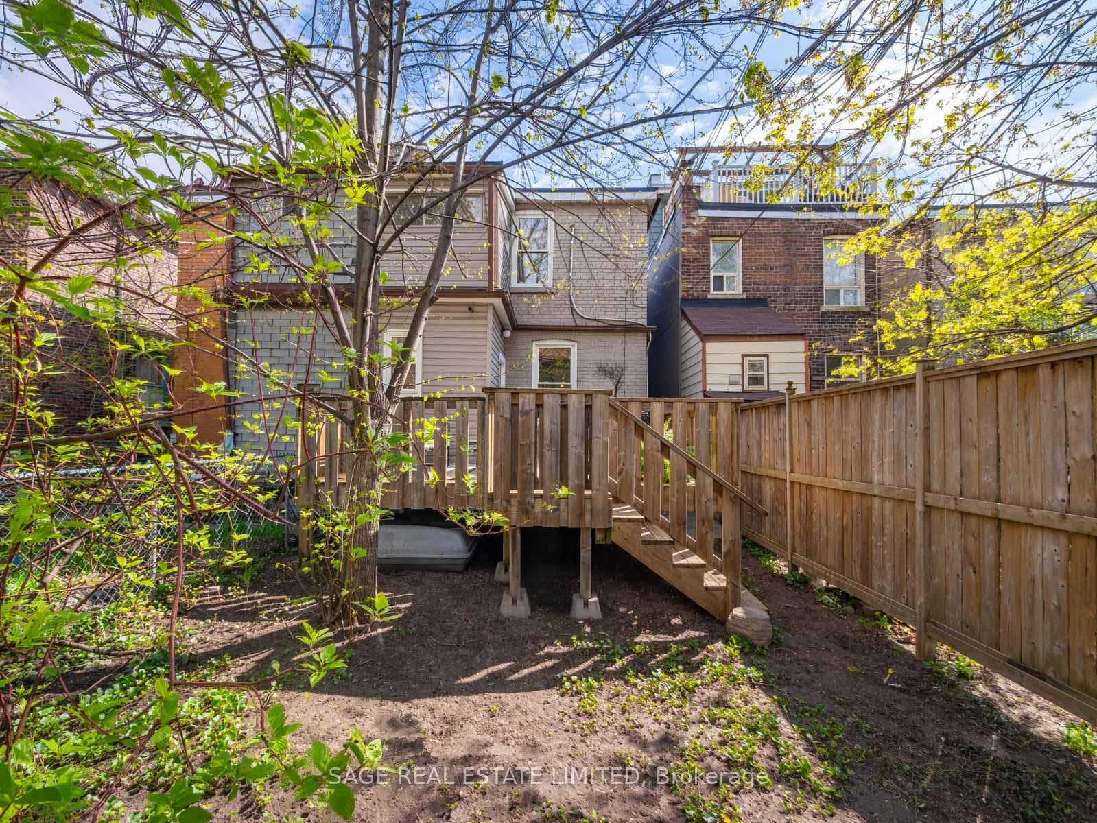 12 Ravina Crescent photo 34
