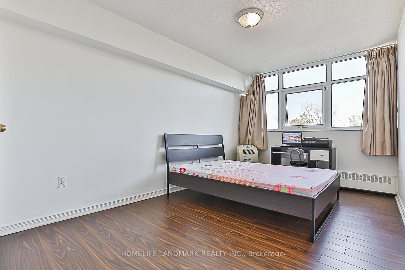 100 Echo Point Drive Unit 401 photo 22
