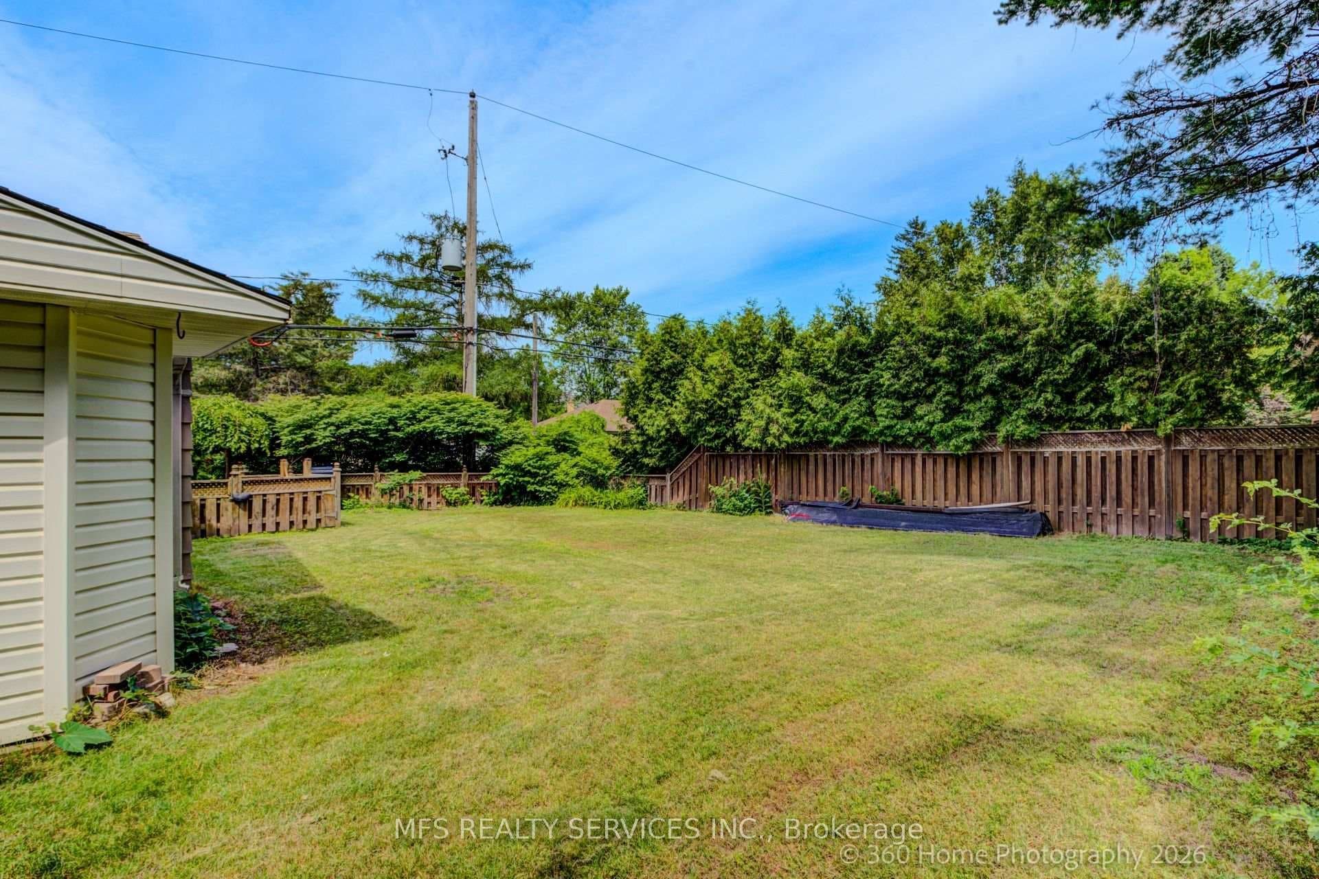 47 Deep Dene Drive photo 23