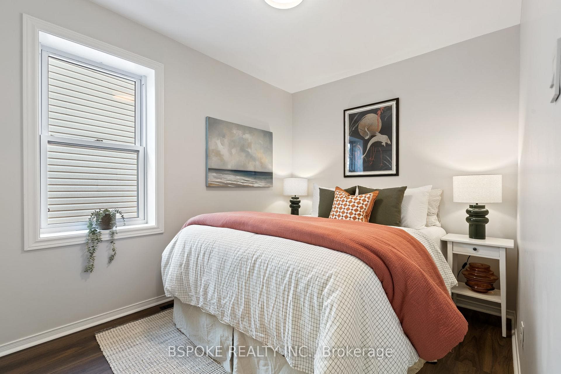 291 Gainsborough Road photo 16