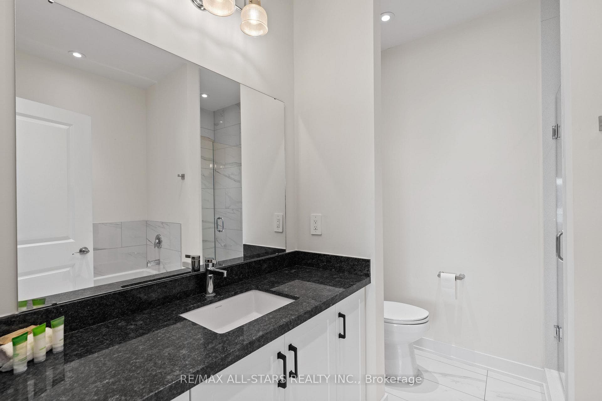 1869 Muskoka Road 118 N/A Unit 31 photo 21