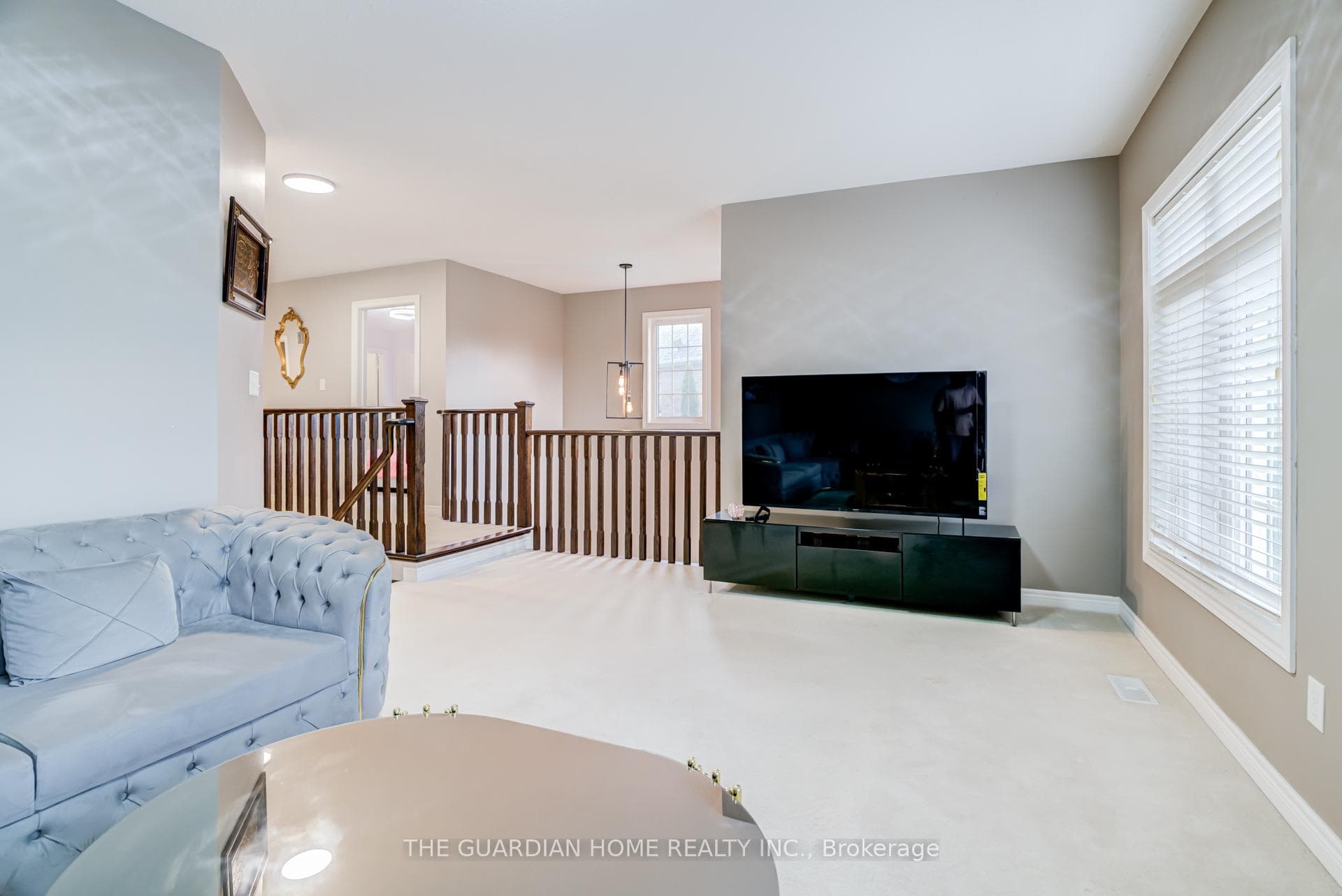 1214 Harlstone Crescent photo 31