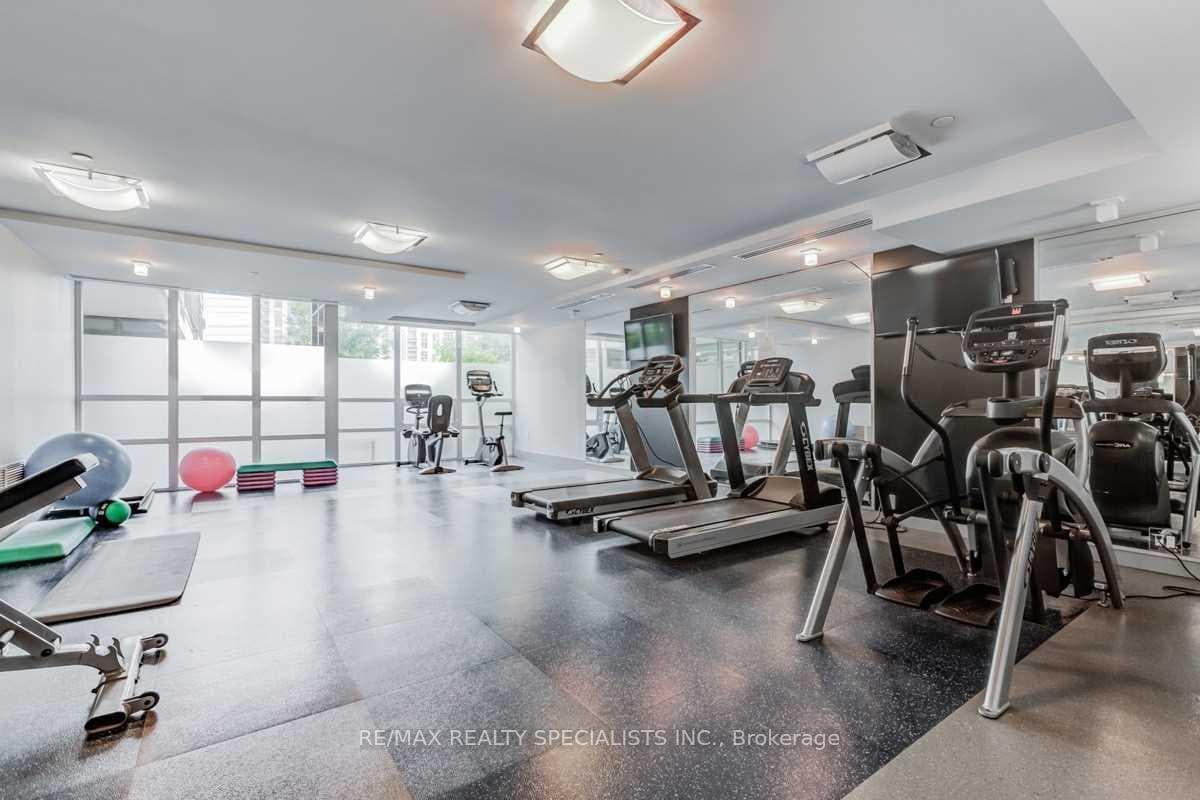 8 Fieldway Road Unit 613 photo 16