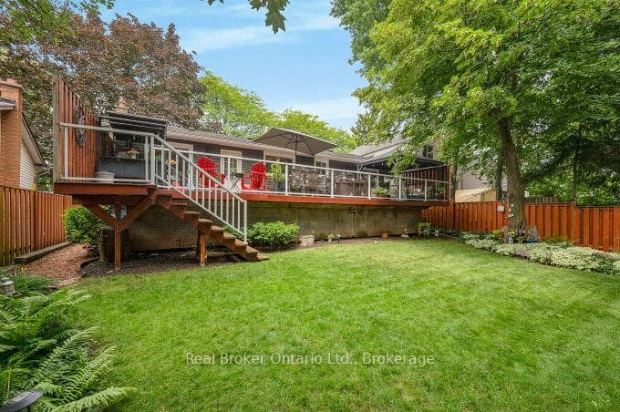 4162 Sutherland Crescent photo 31
