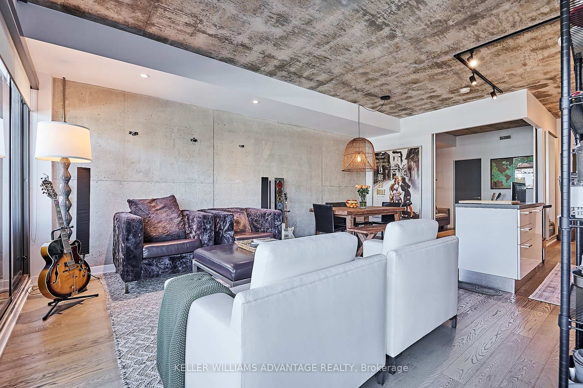 319 Carlaw Avenue Unit 1006 photo 17