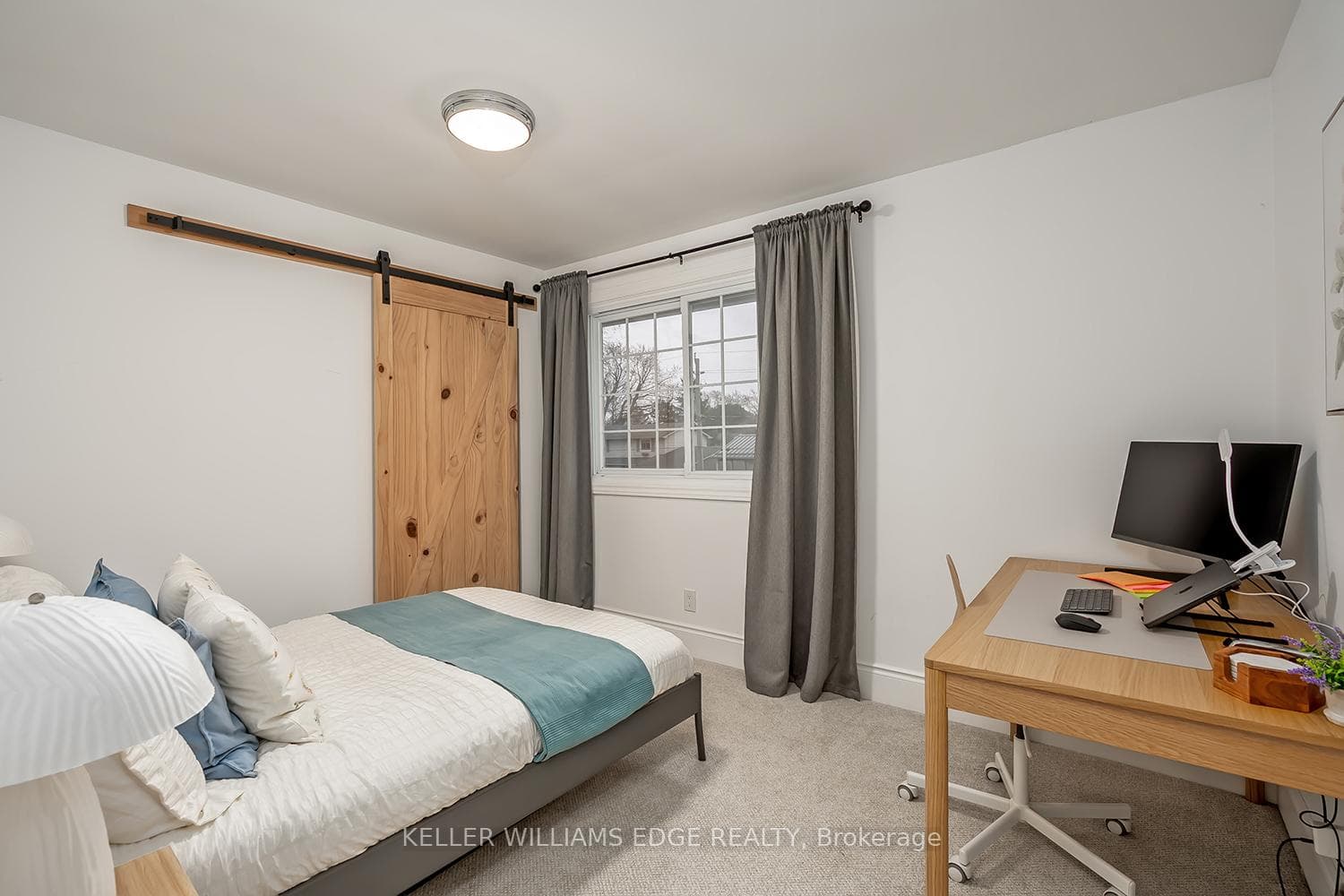 289 BELVENIA Road photo 30