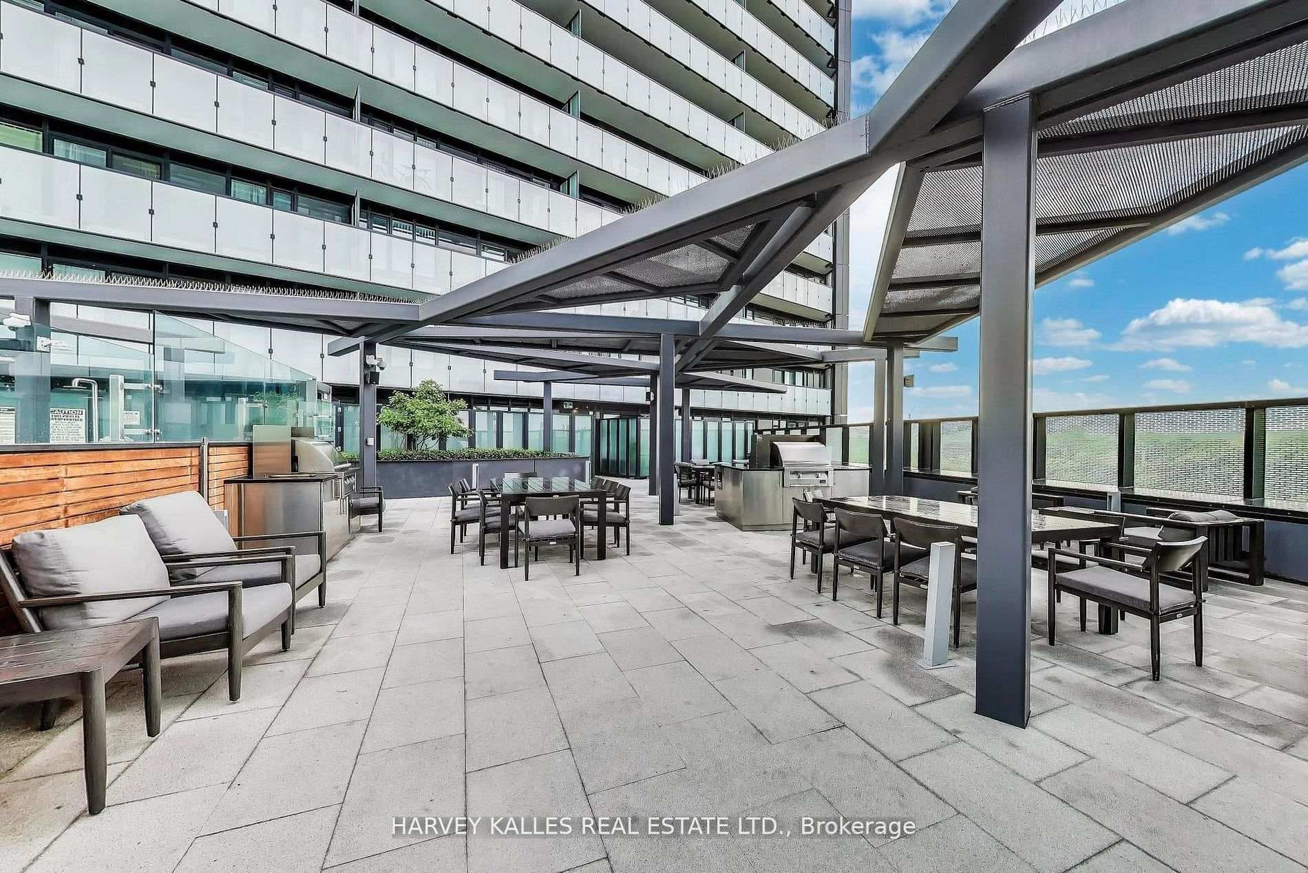 585 Bloor Street Unit 515 photo 19