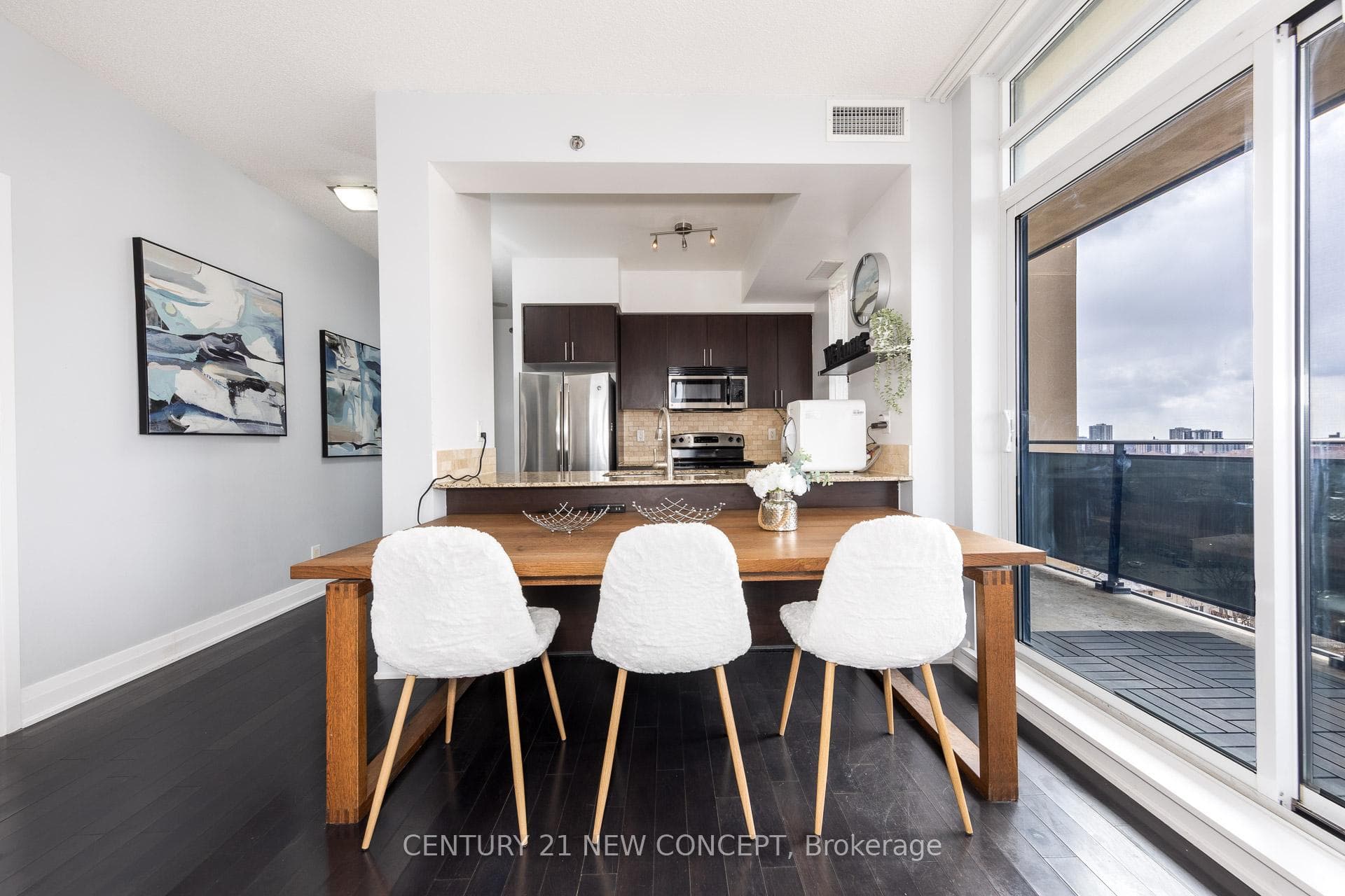 520 Steeles Avenue Unit 1212 photo 12