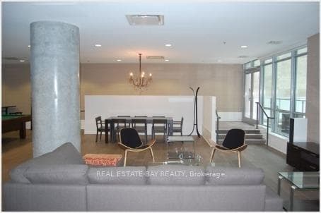 375 King Street Unit 1510 photo 12