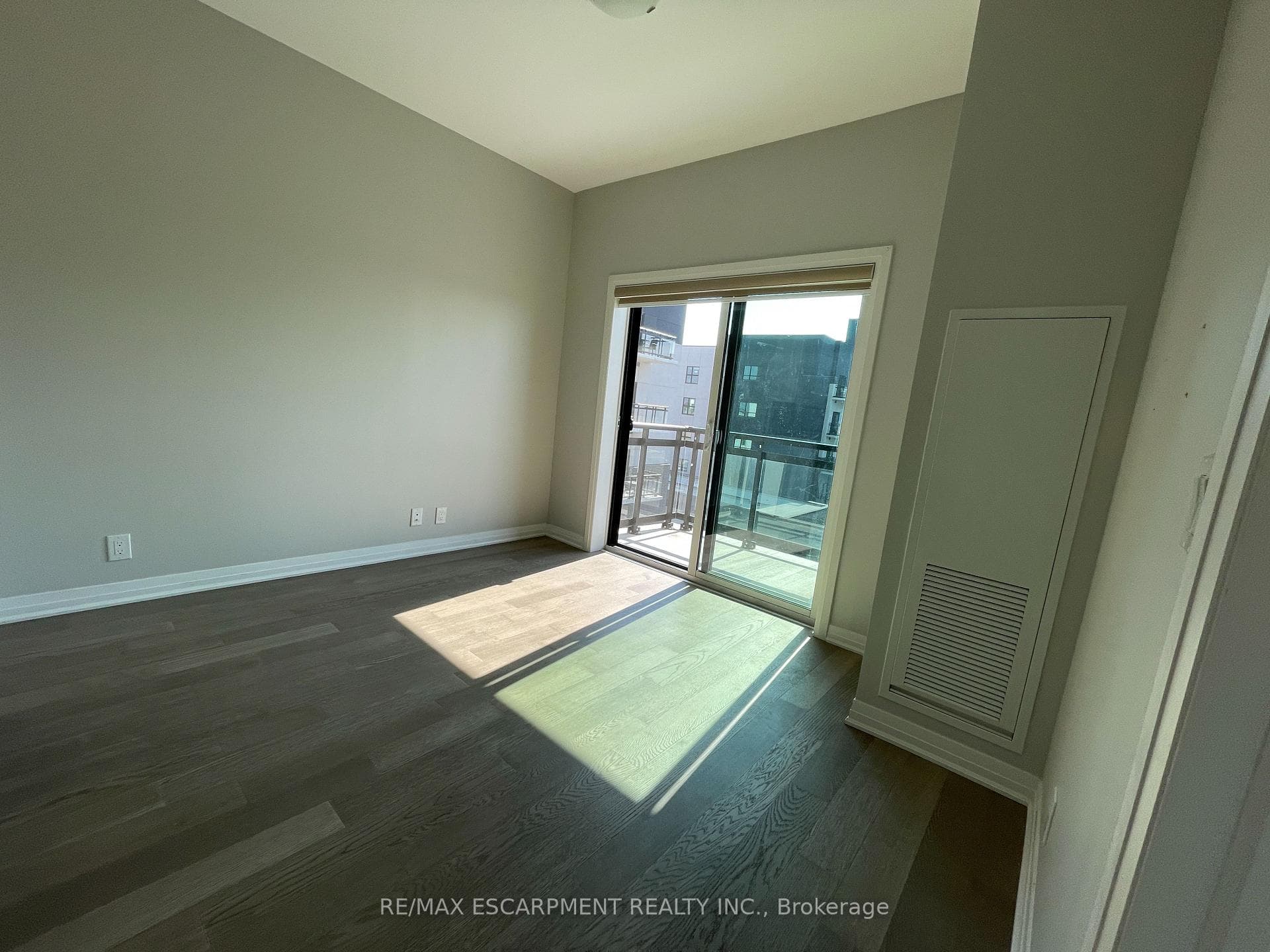102 Grovewood Common Unit 502 photo 18