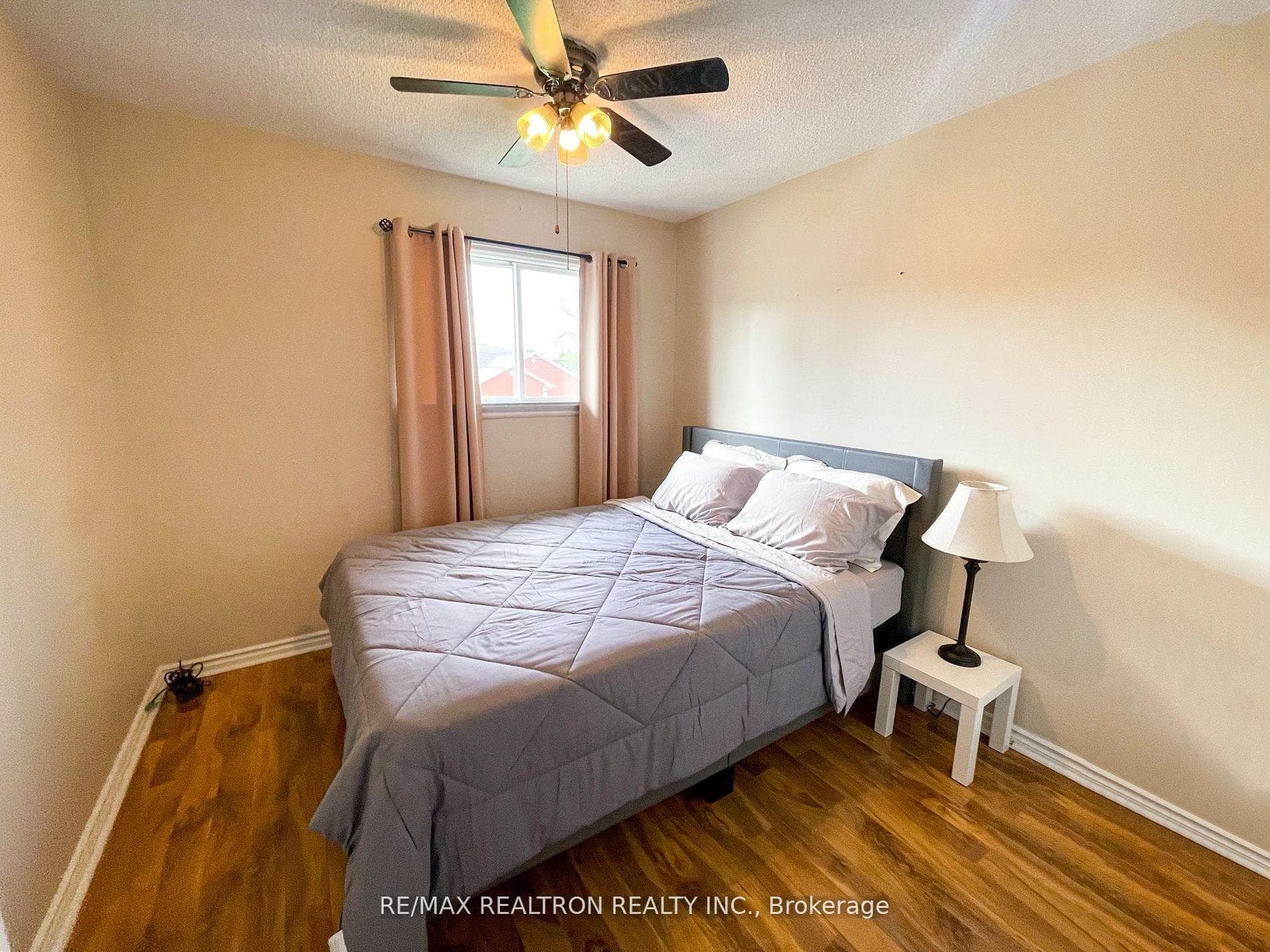 298 Glenwoods Avenue photo 9